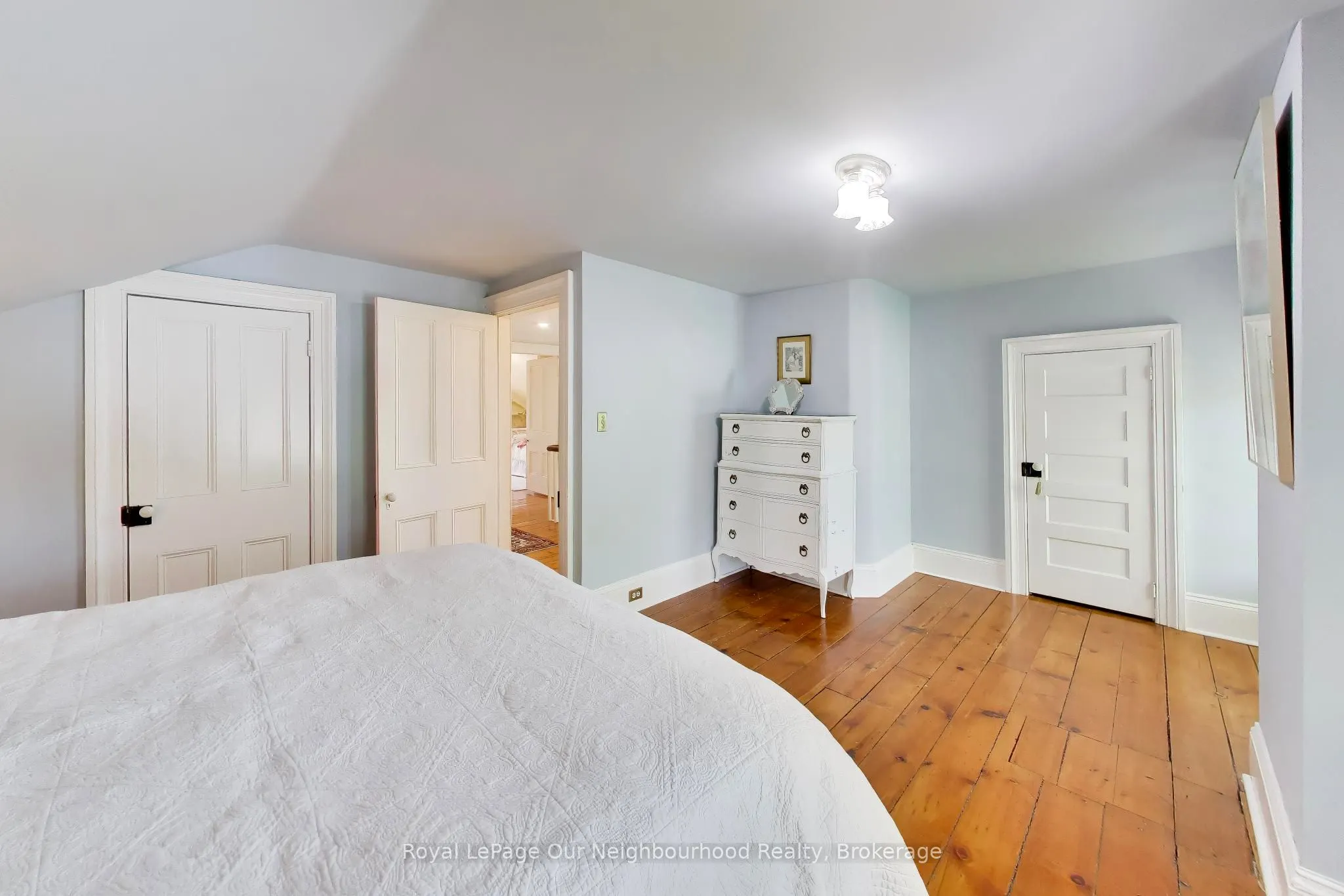 309 King Street W