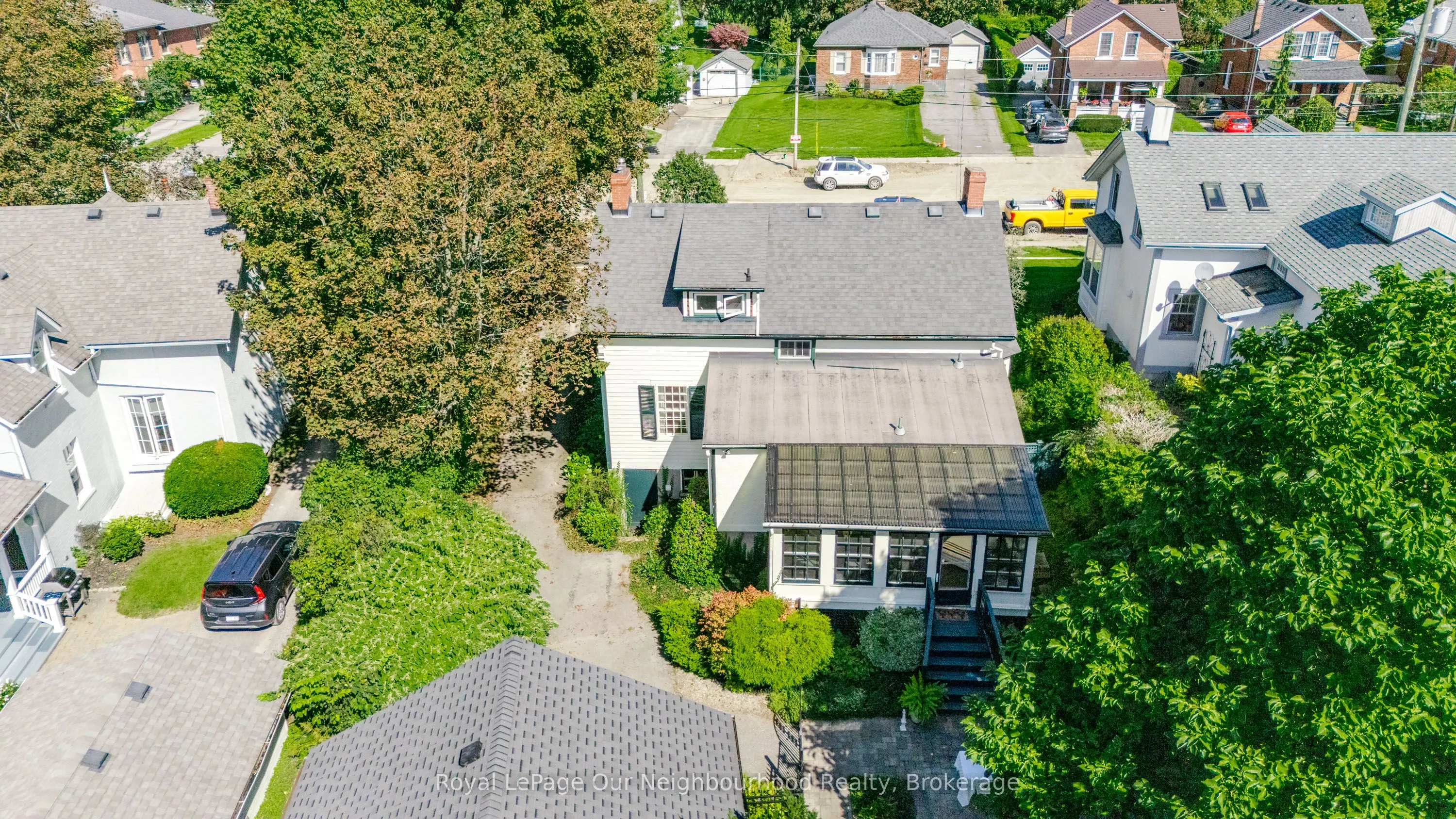 309 King Street W