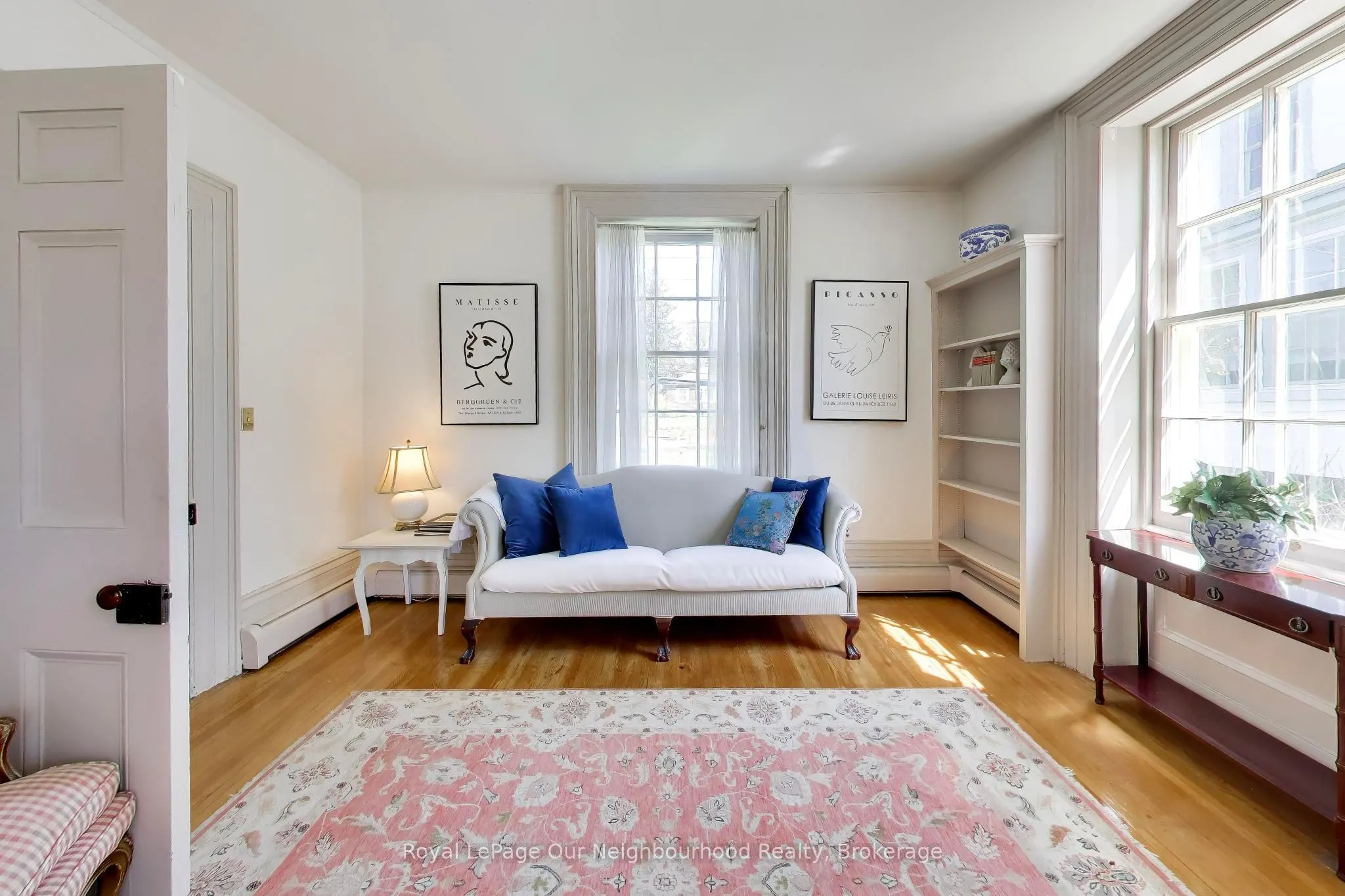 309 King Street W