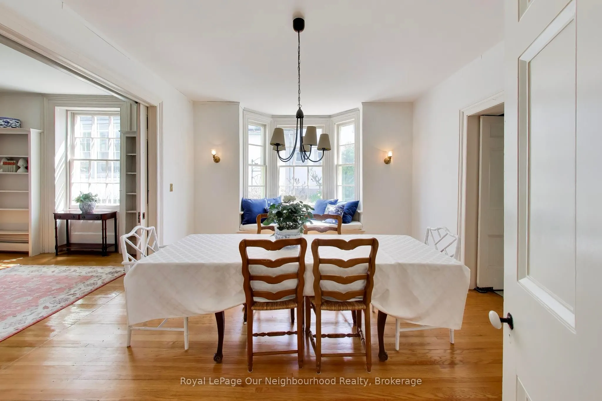 309 King Street W