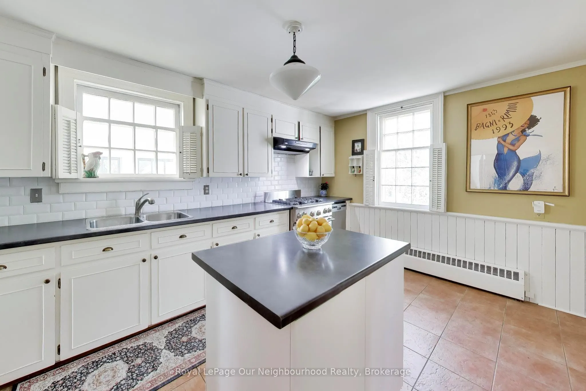 309 King Street W