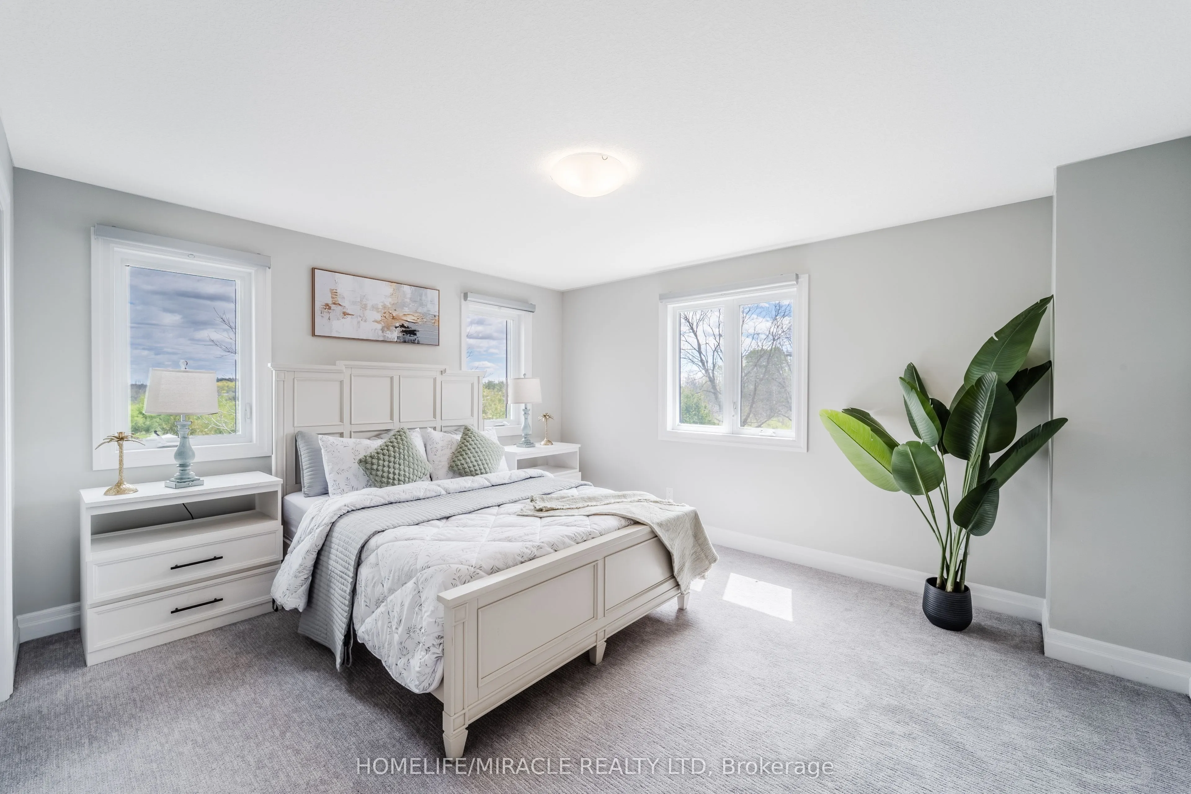 245 Tamarack Boulevard