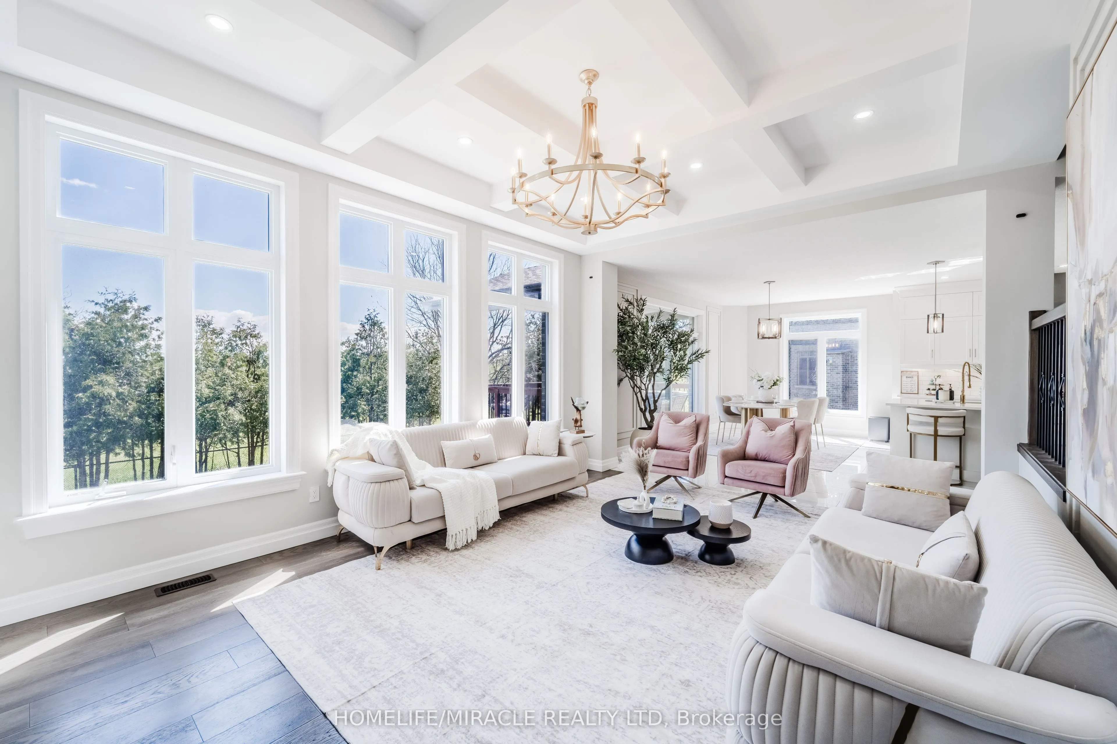 245 Tamarack Boulevard
