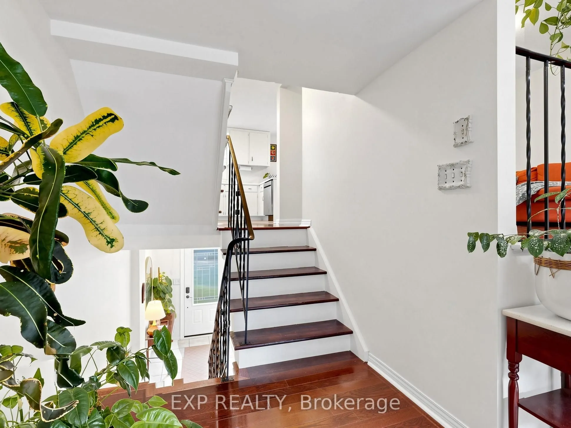 91 LIVINGSTON Avenue #12