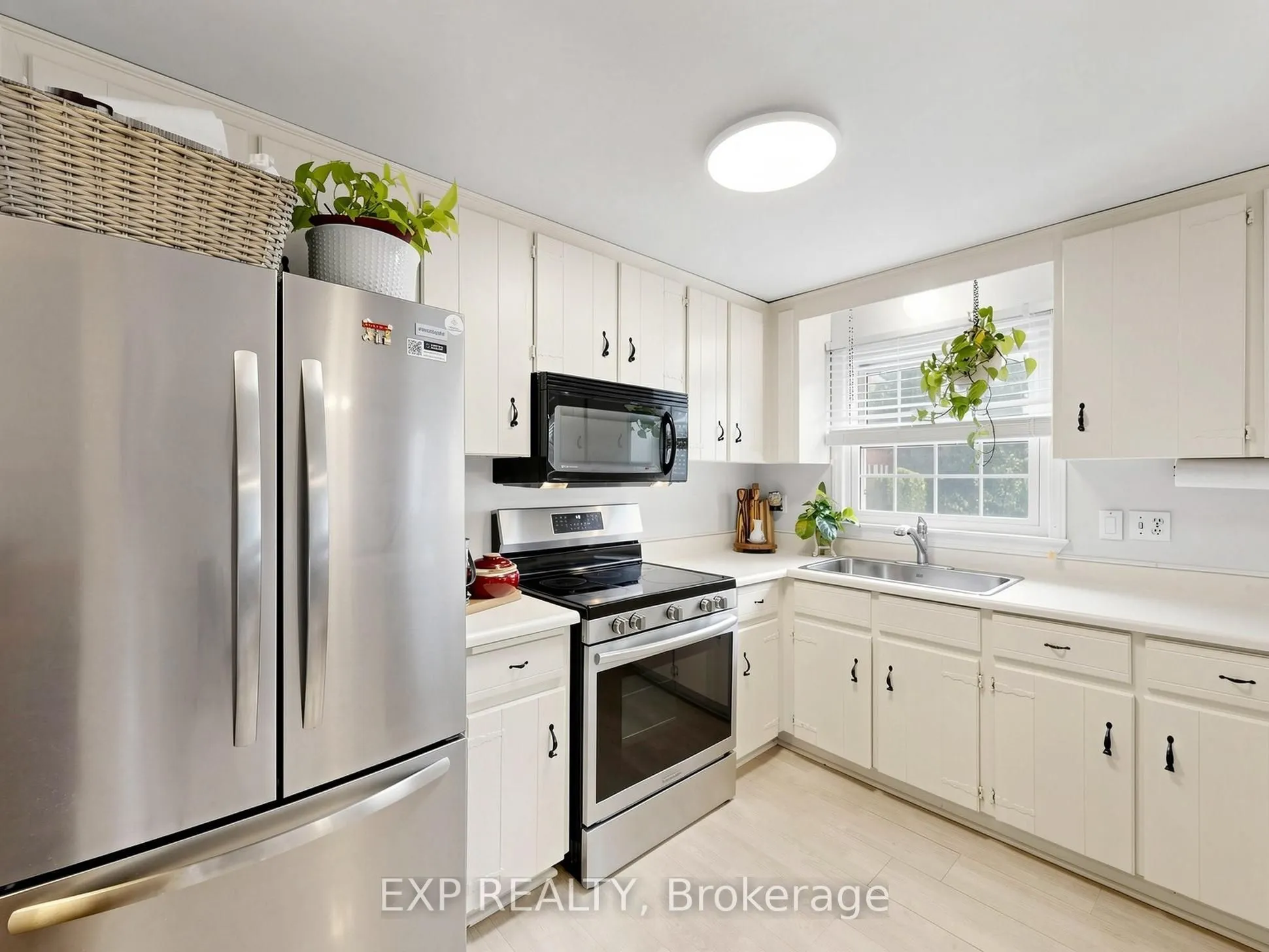 91 LIVINGSTON Avenue #12