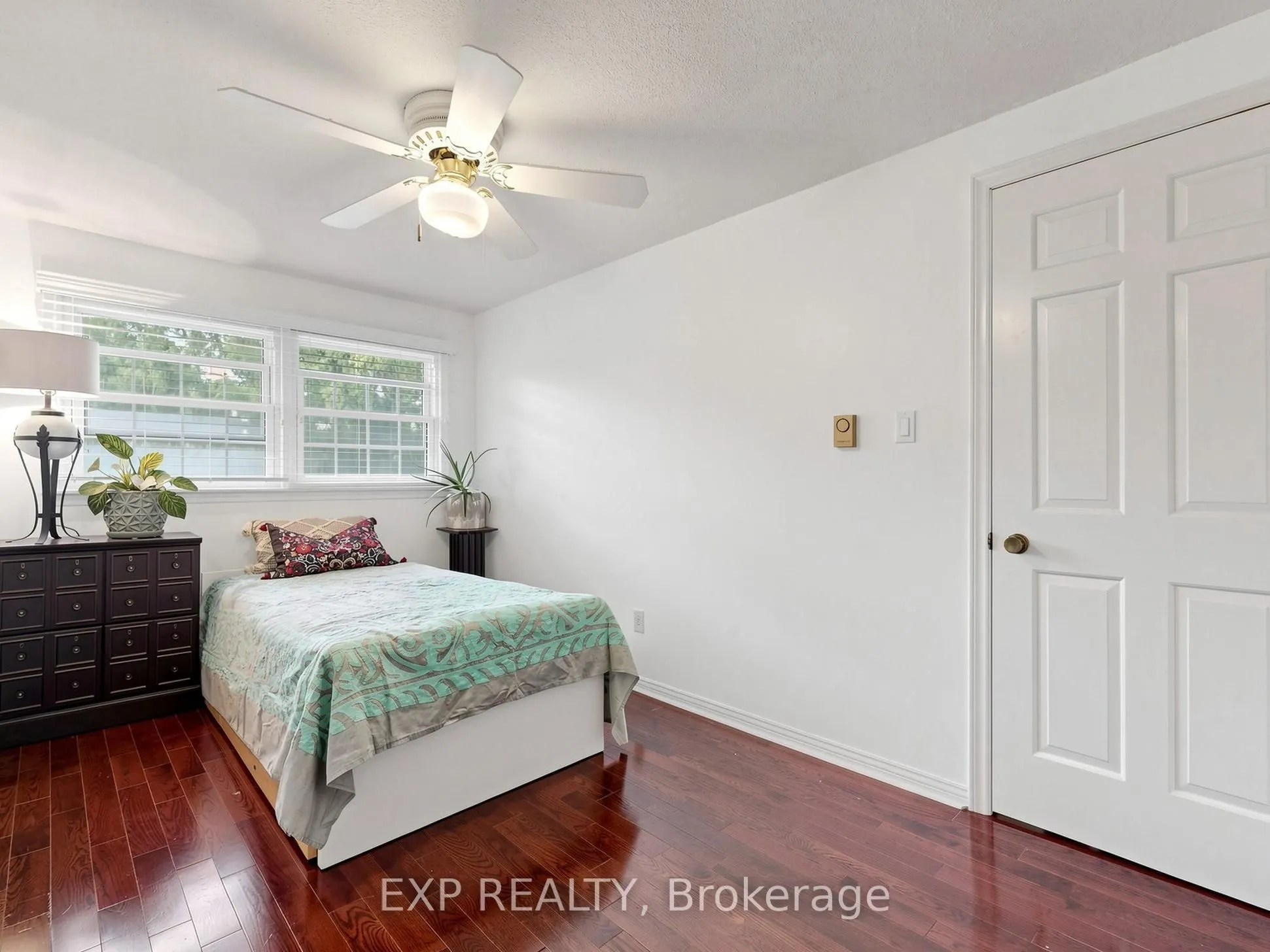 91 LIVINGSTON Avenue #12