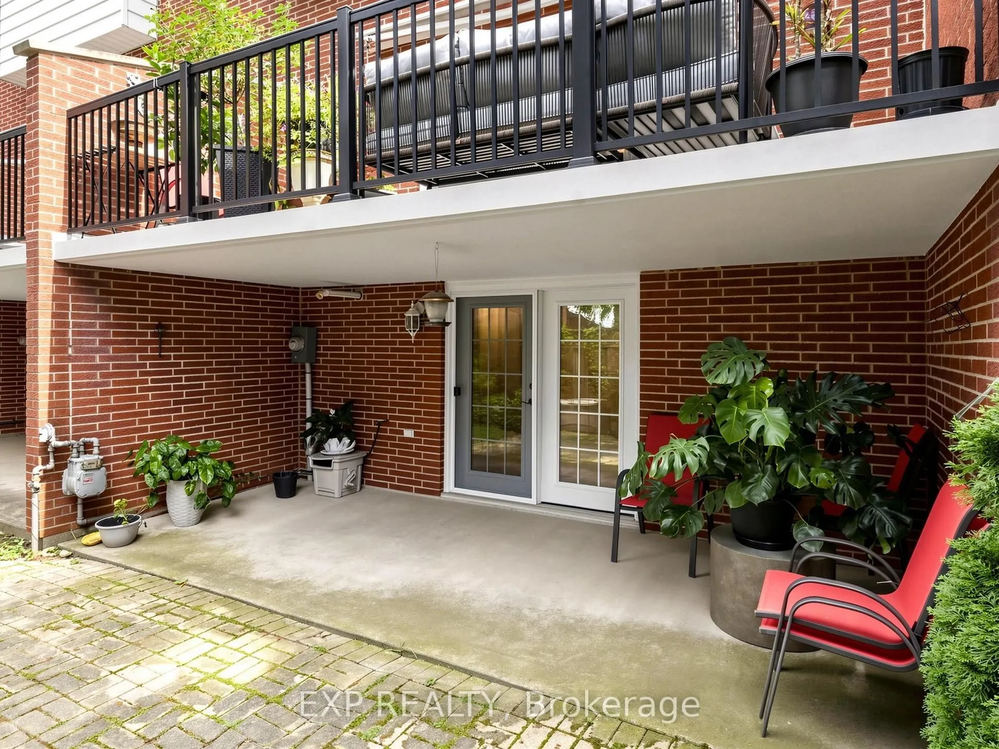 91 LIVINGSTON Avenue #12