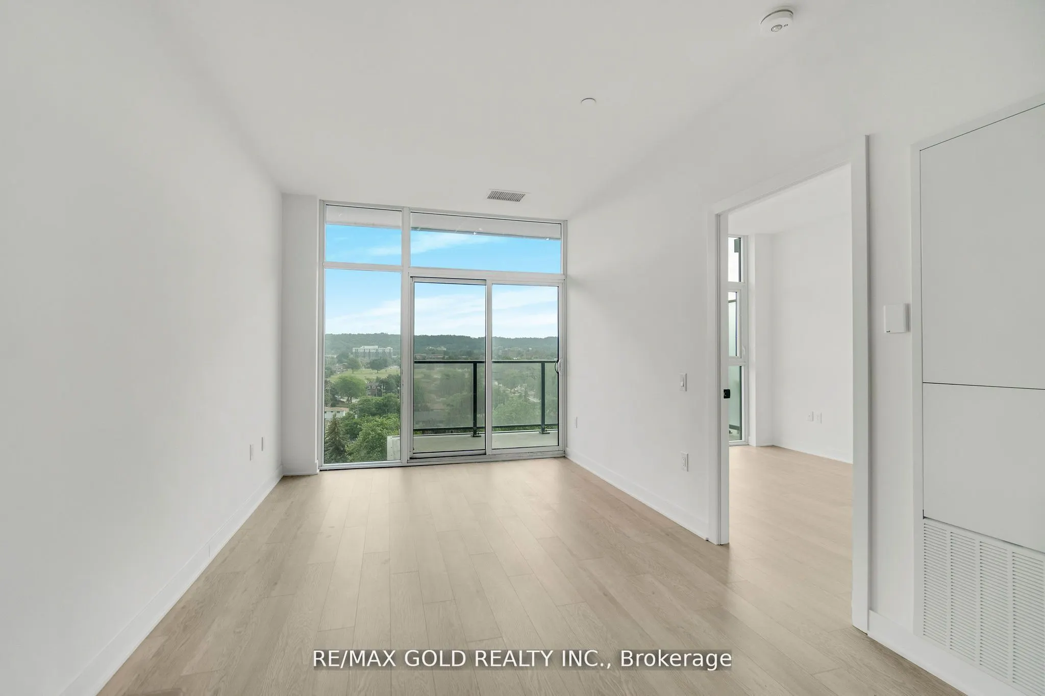 2782 Barton Street E #803