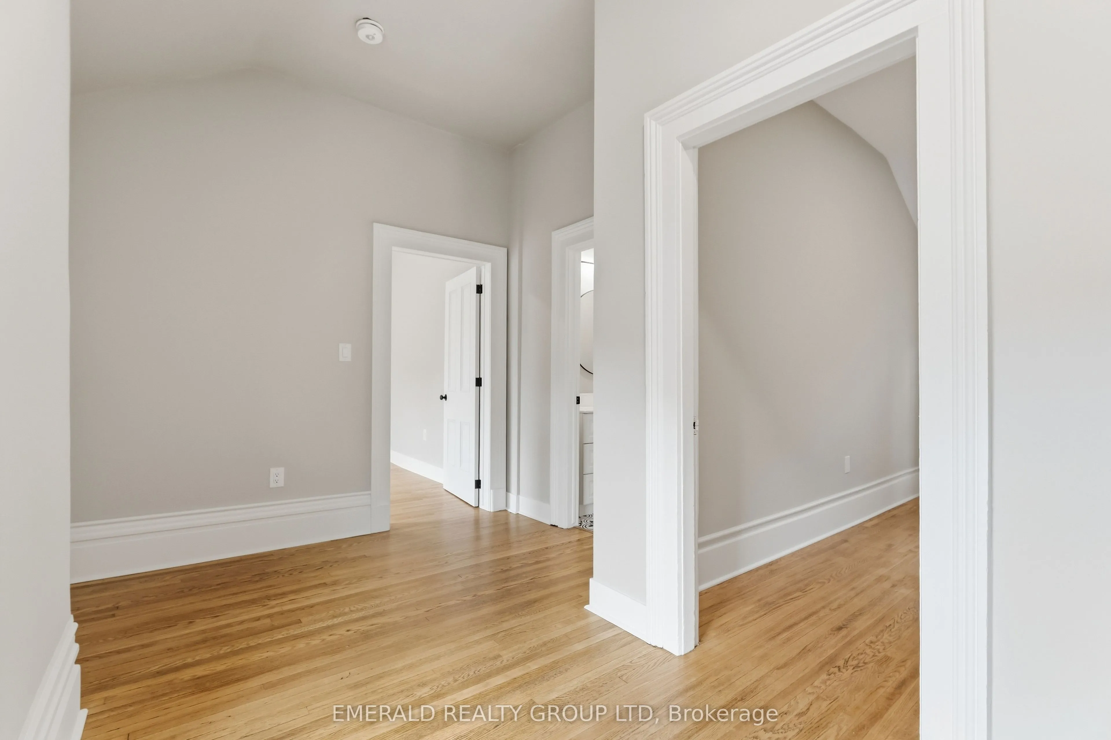 7 Ormond Street S #Upper