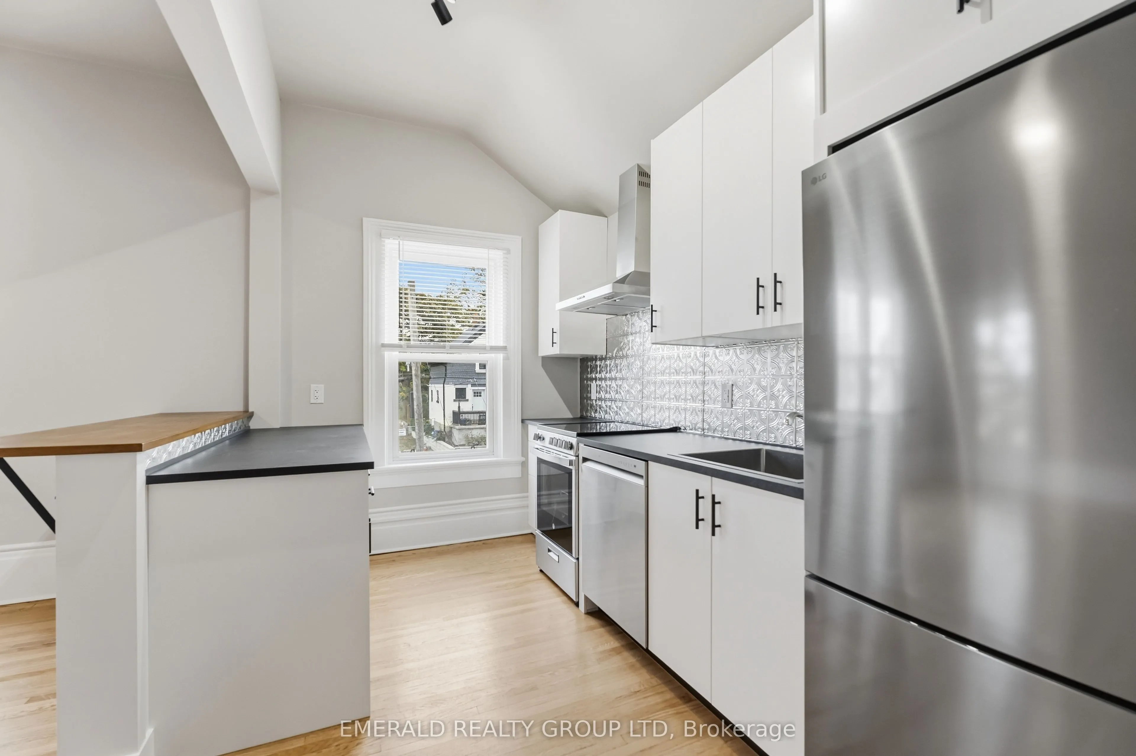 7 Ormond Street S #Upper