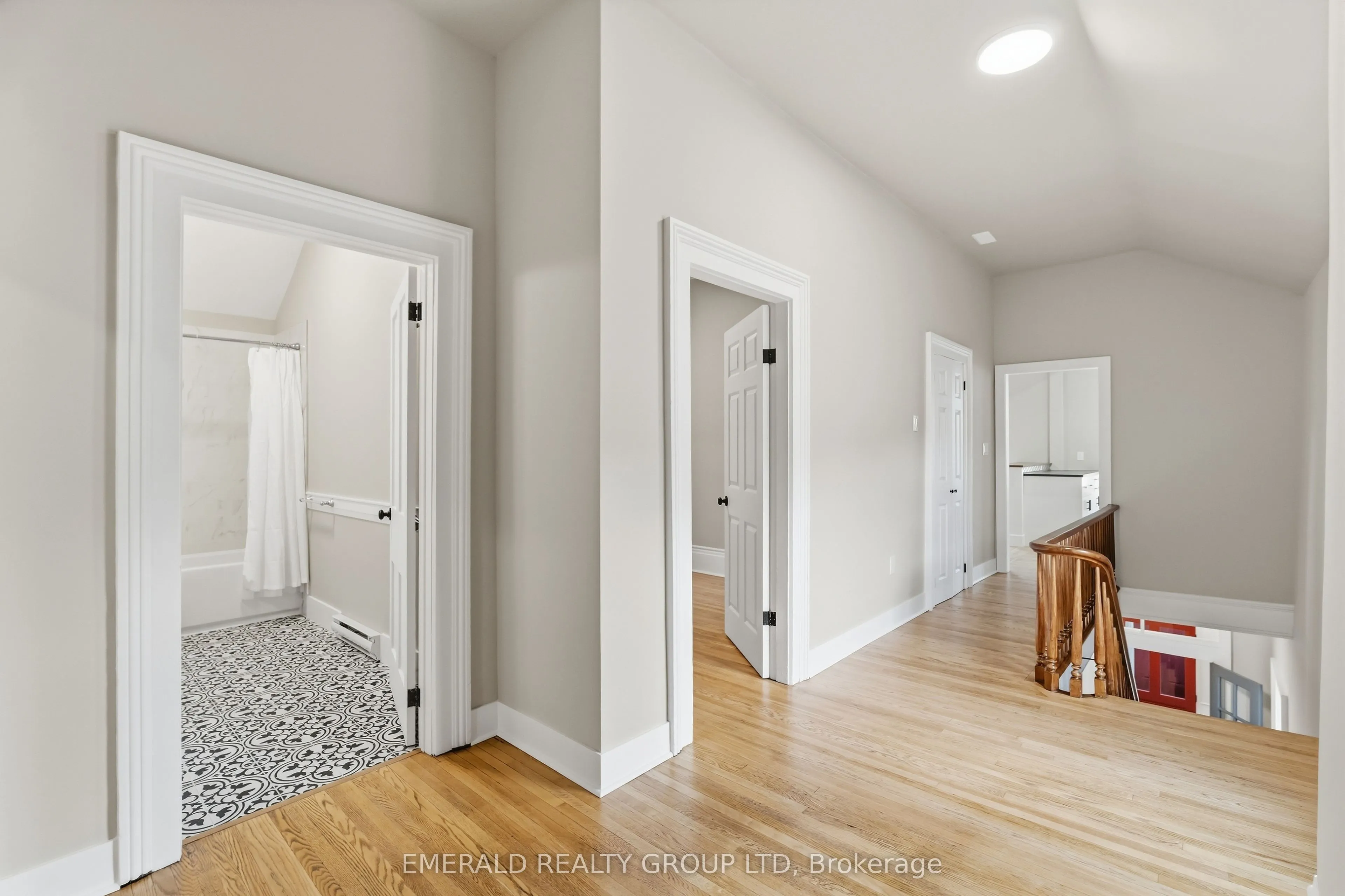 7 Ormond Street S #Upper