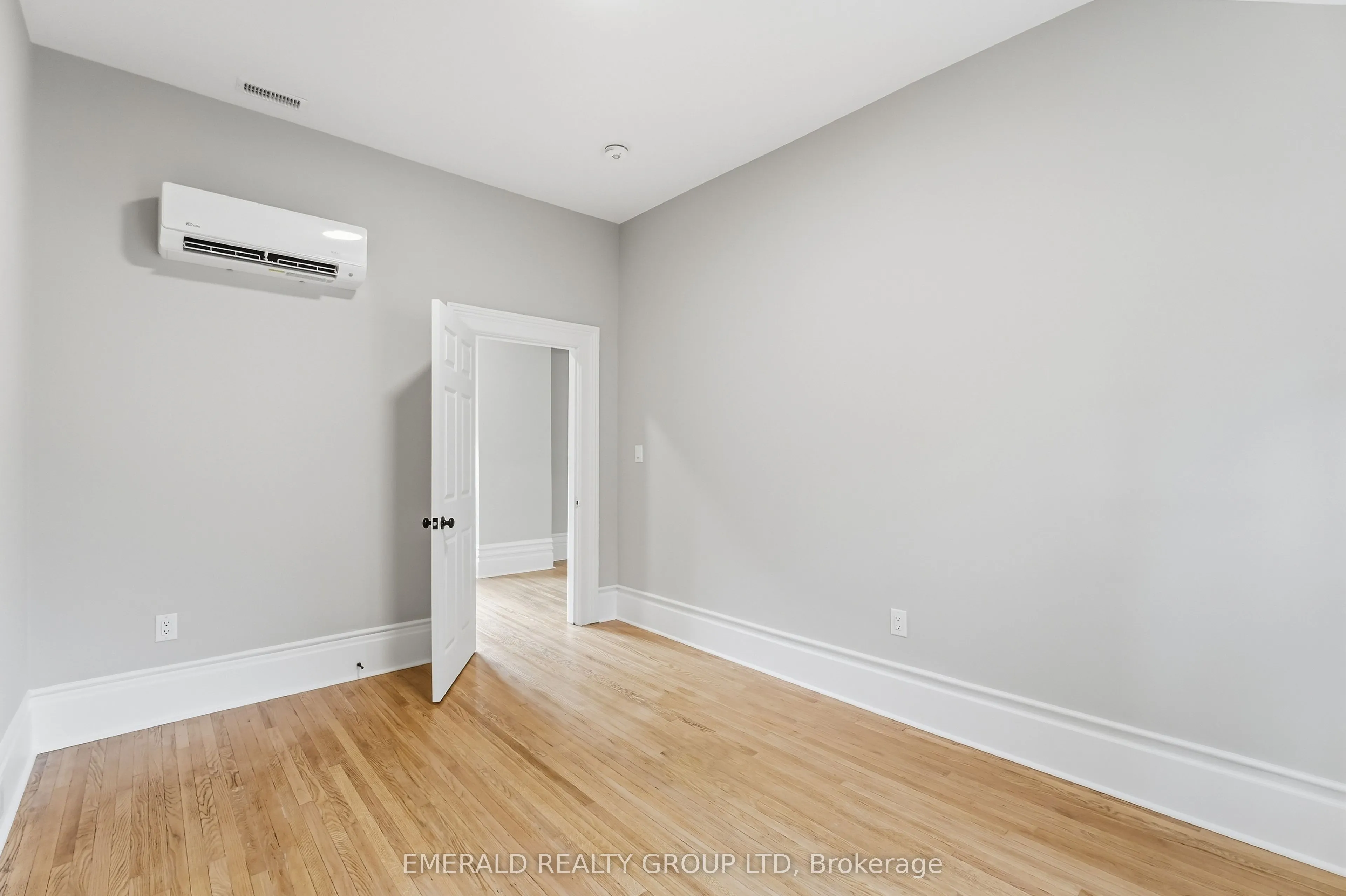 7 Ormond Street S #Upper