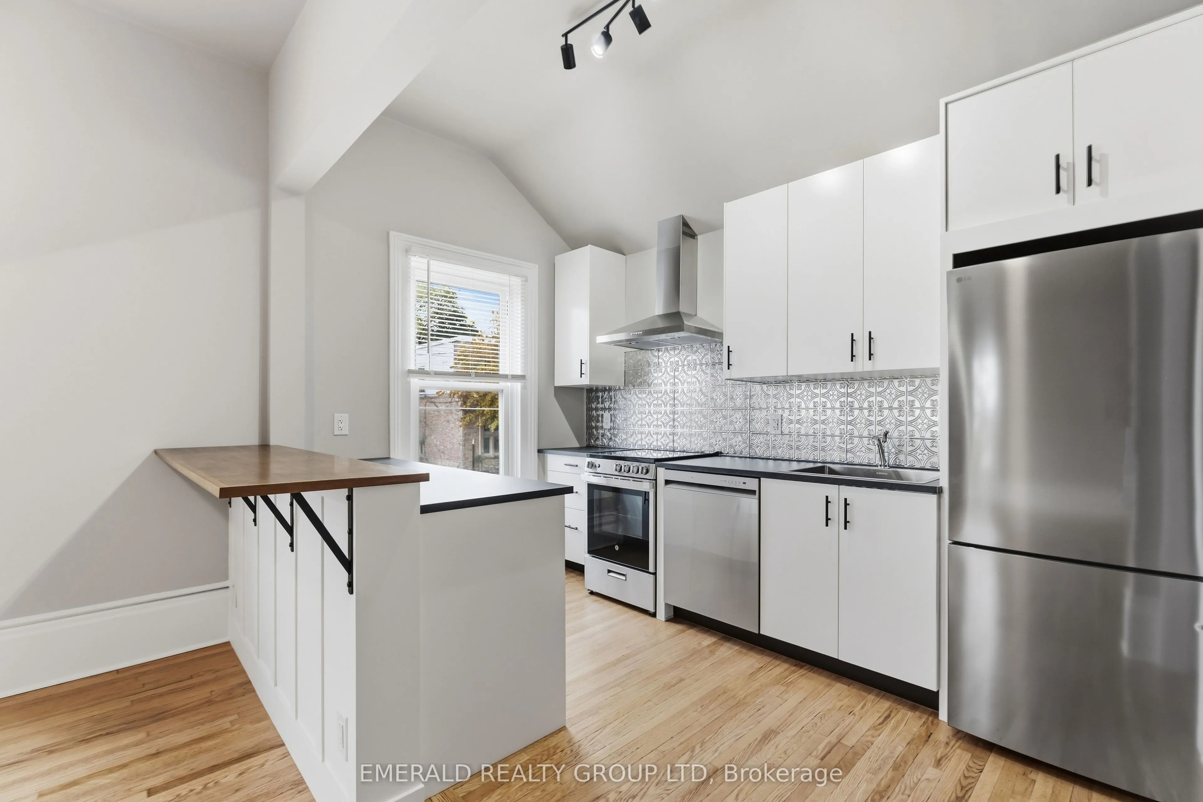7 Ormond Street S #Upper