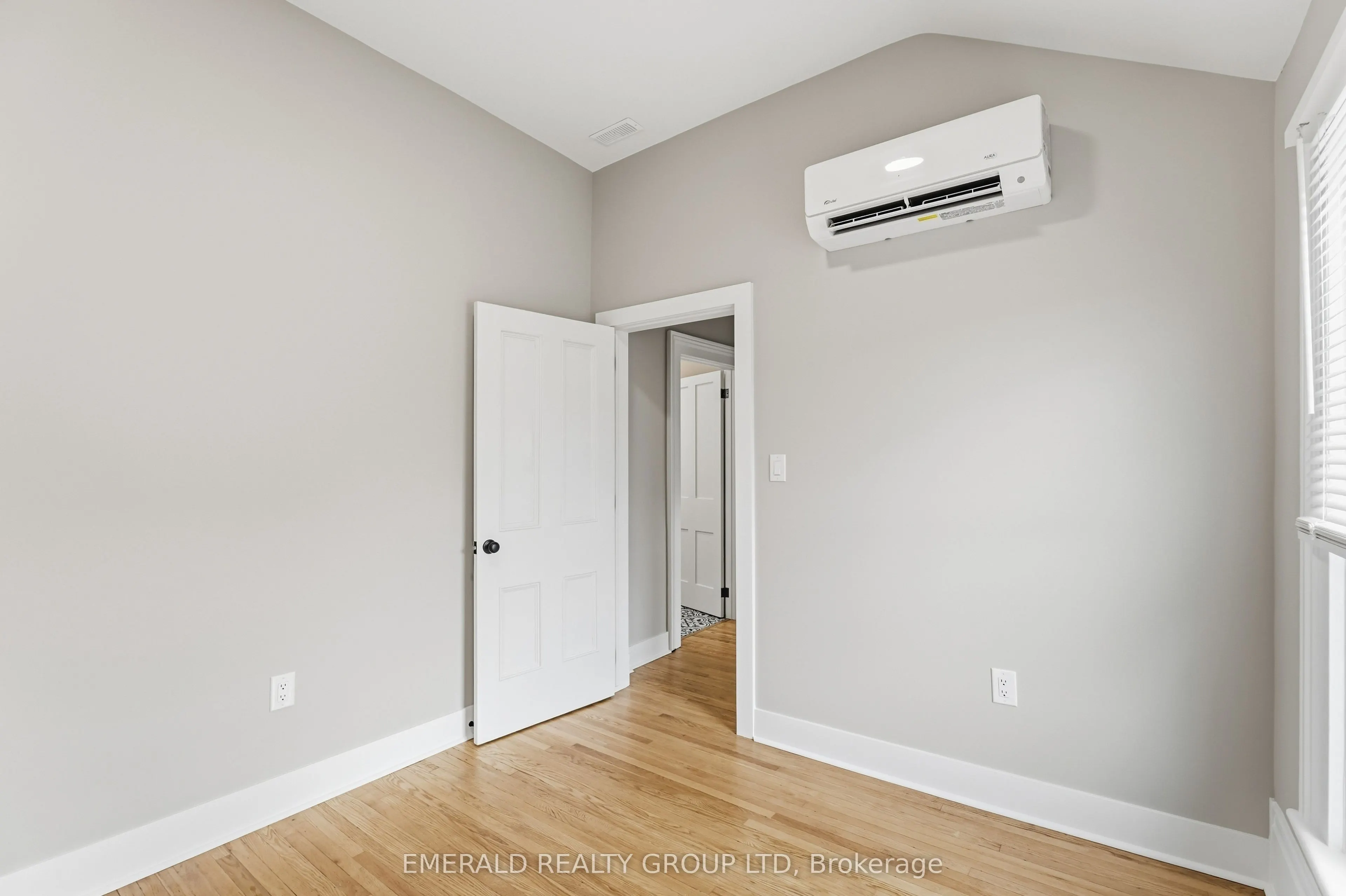 7 Ormond Street S #Upper
