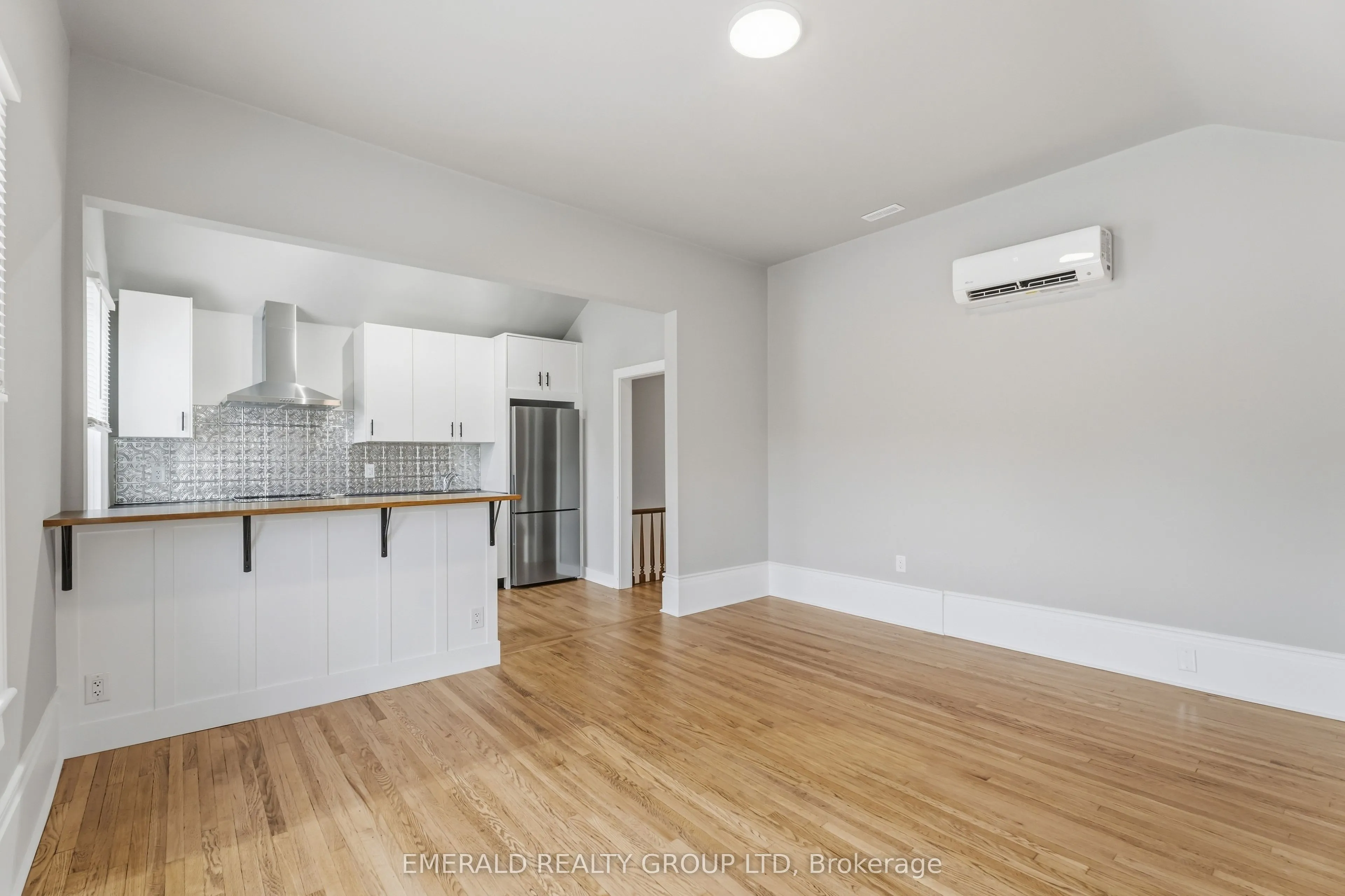 7 Ormond Street S #Upper