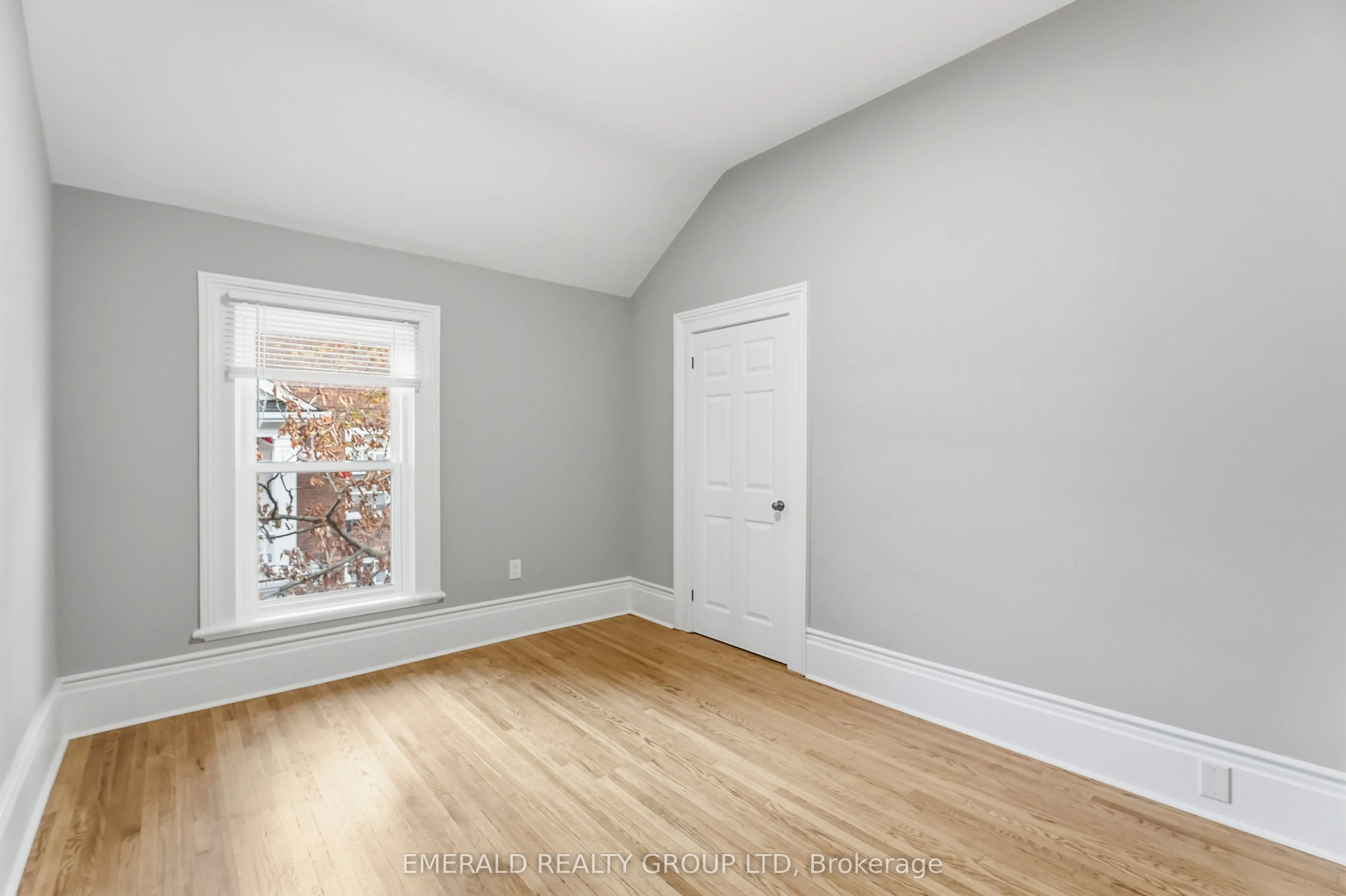 7 Ormond Street S #Upper