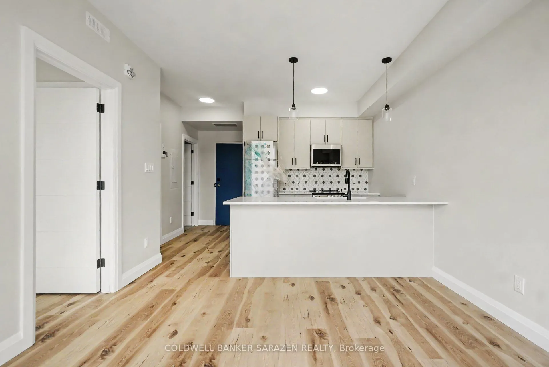 42 Mcarthur Avenue #202