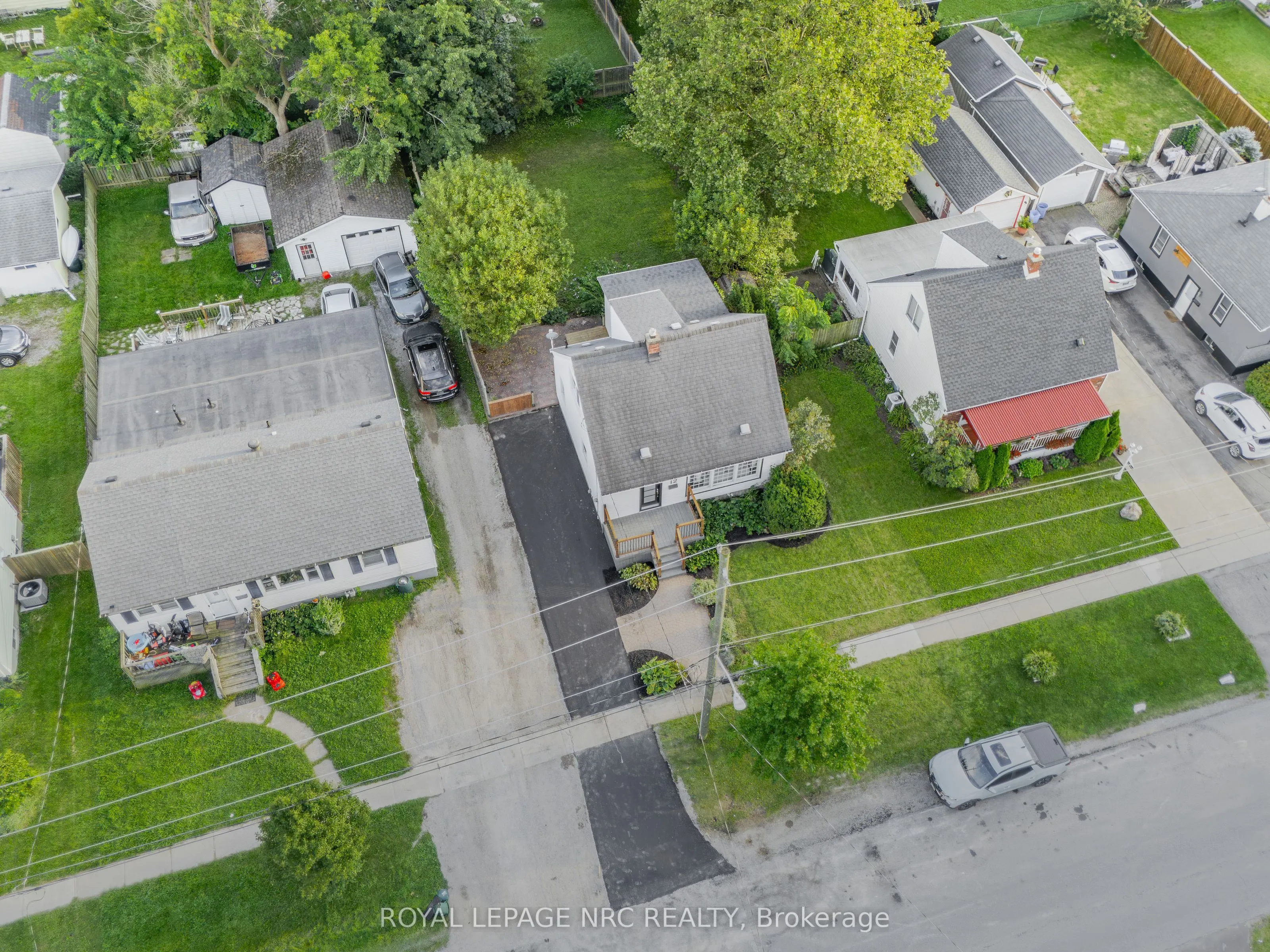 12 Admiral Road