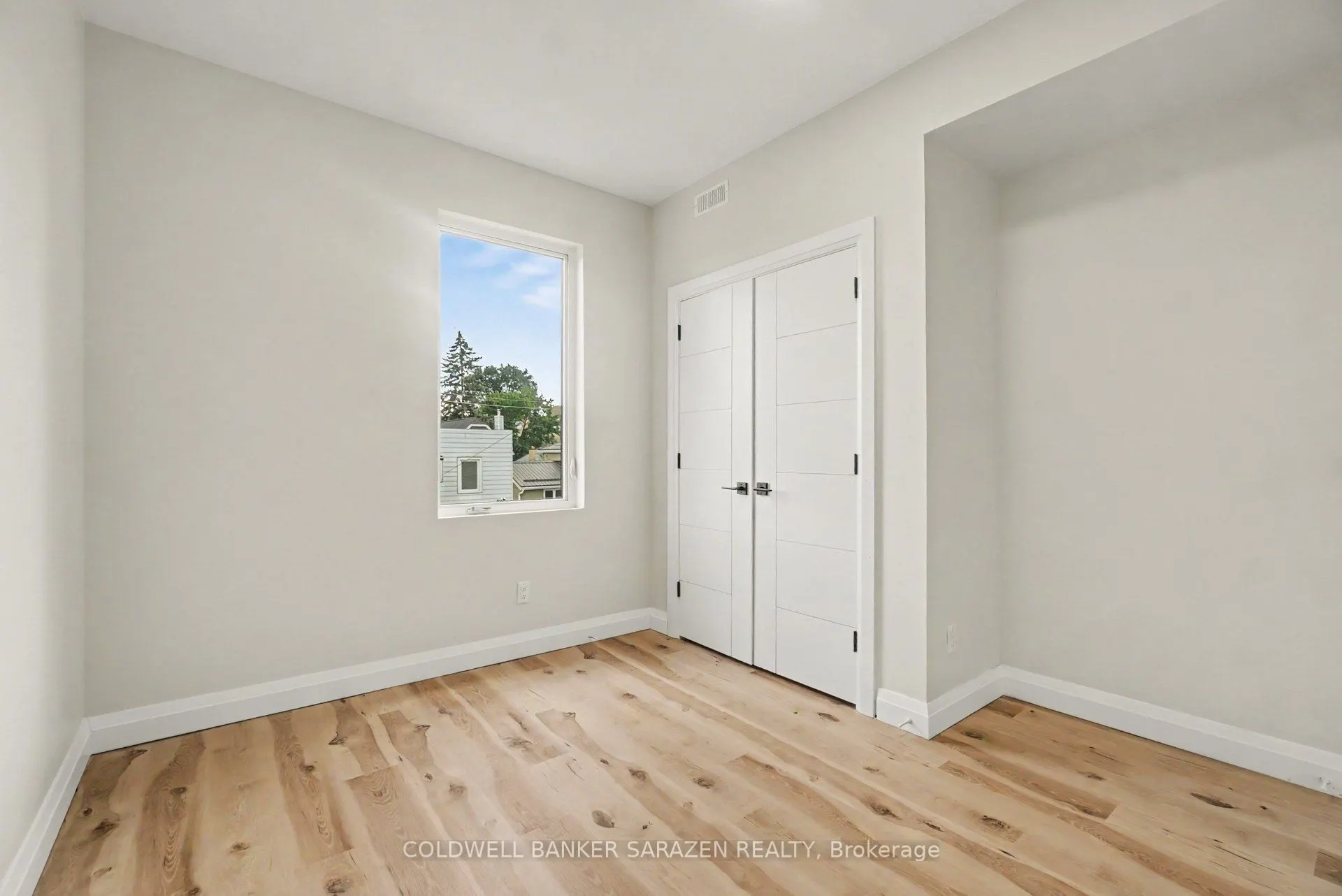 42 Mcarthur Avenue #303
