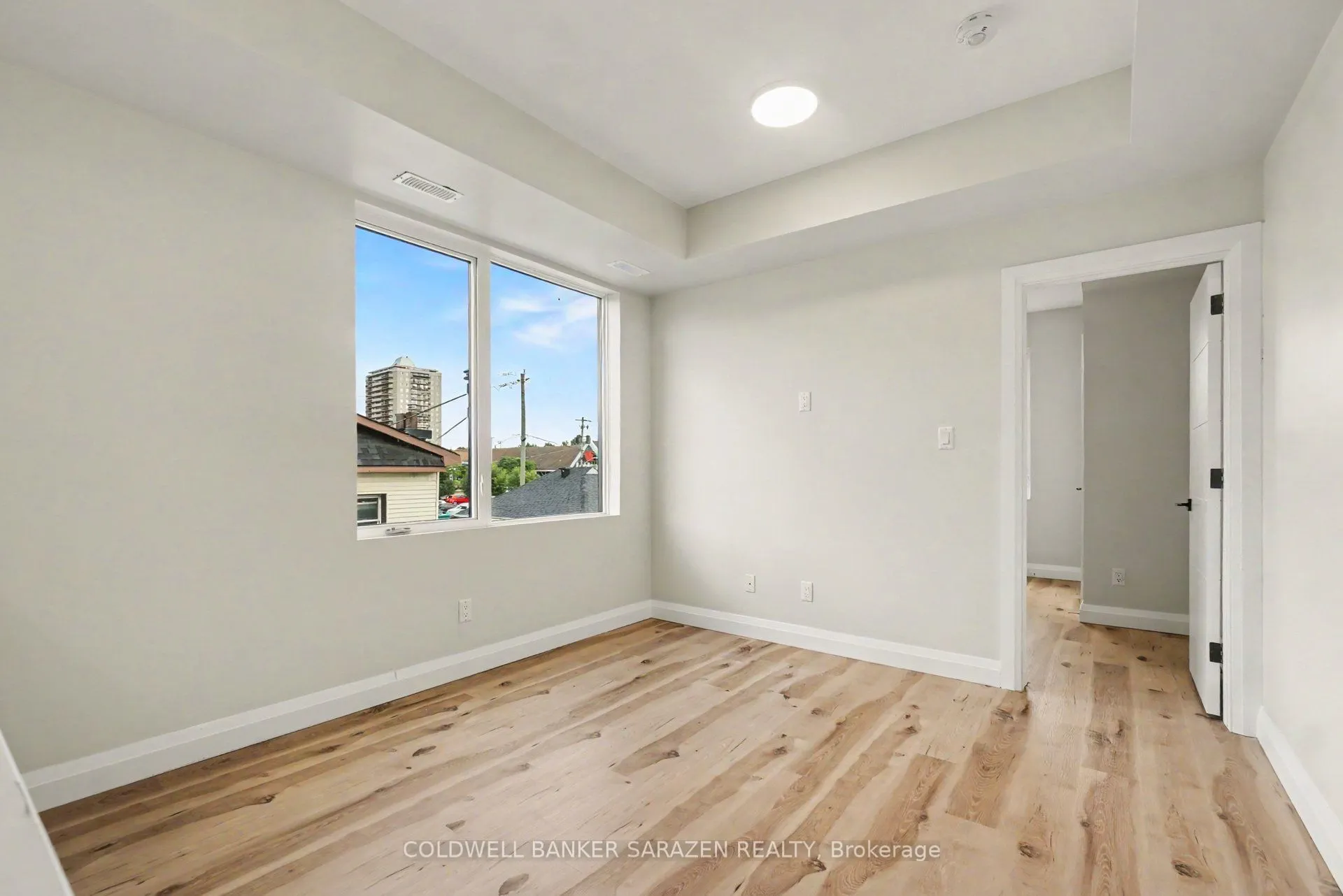 42 Mcarthur Avenue #303
