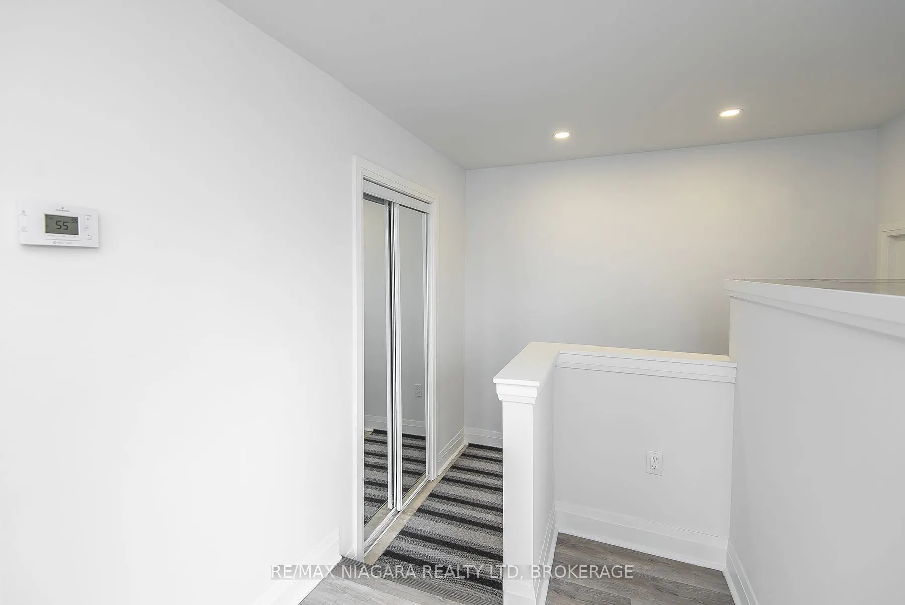120 Main Street W