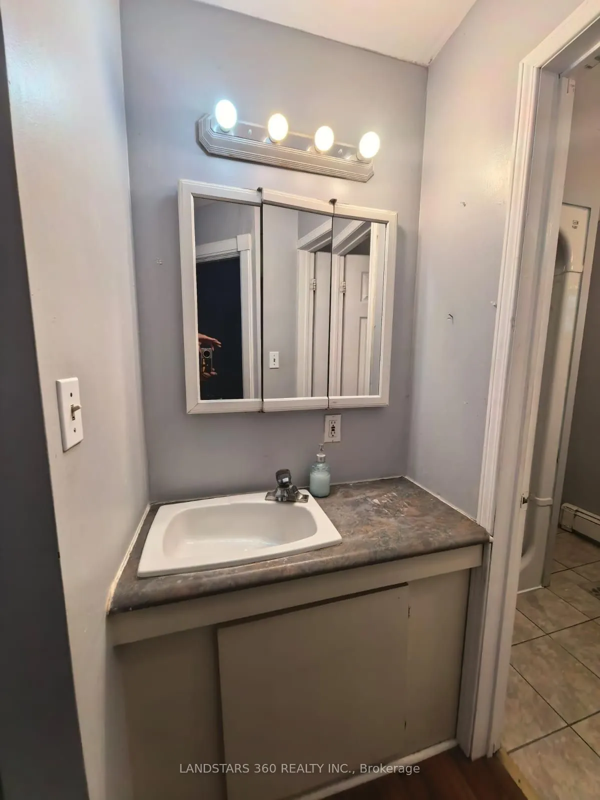 72 Breithaupt Street #Upper