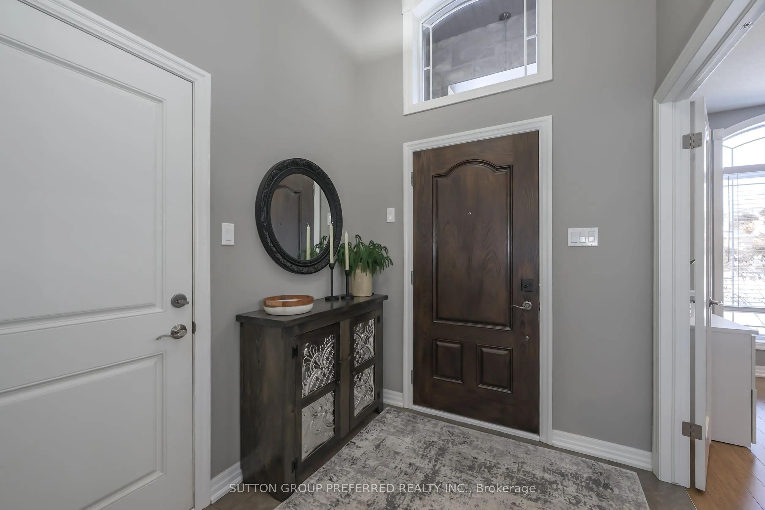 21 Caverhill Crescent