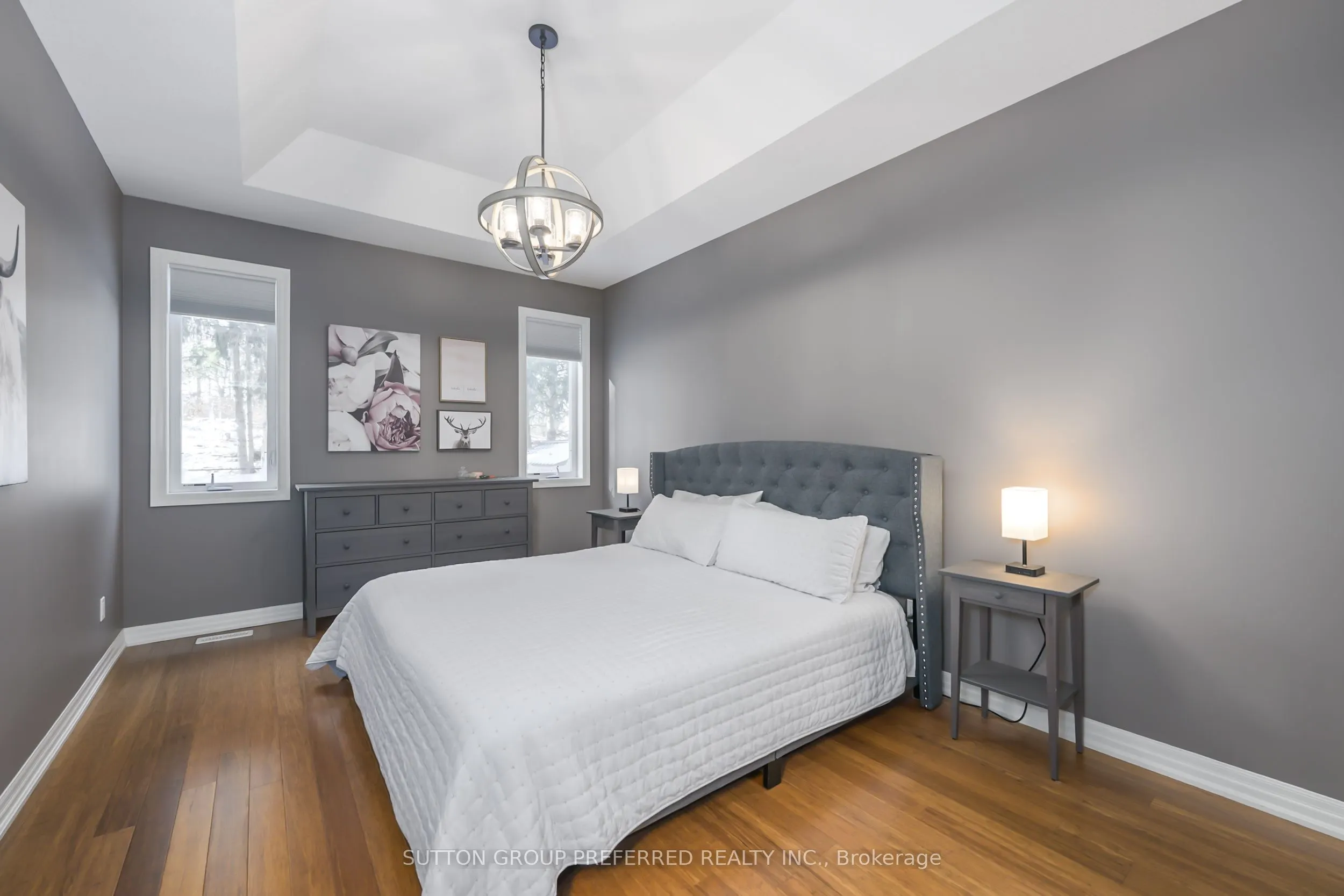 21 Caverhill Crescent
