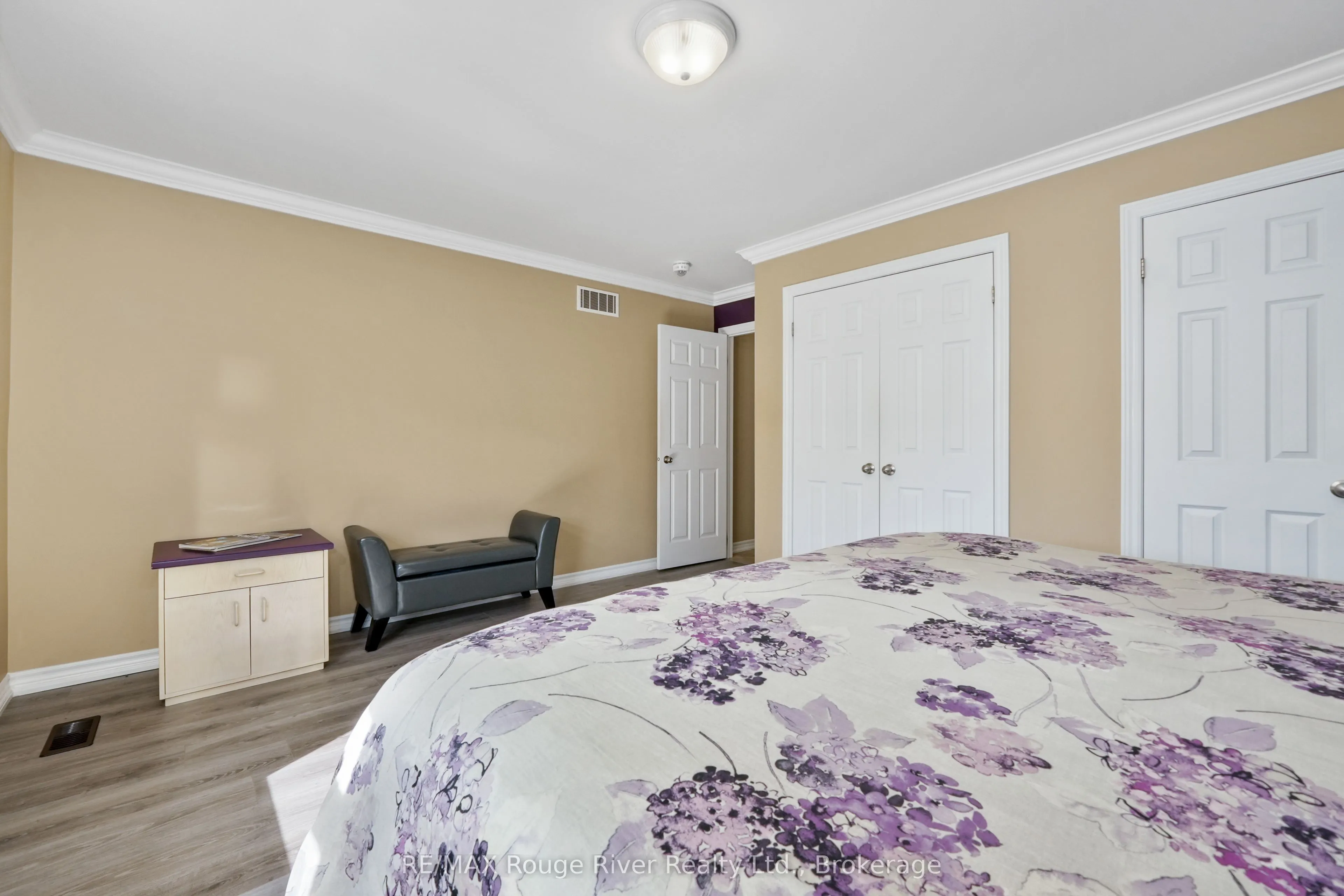 378 Lonsberry Drive