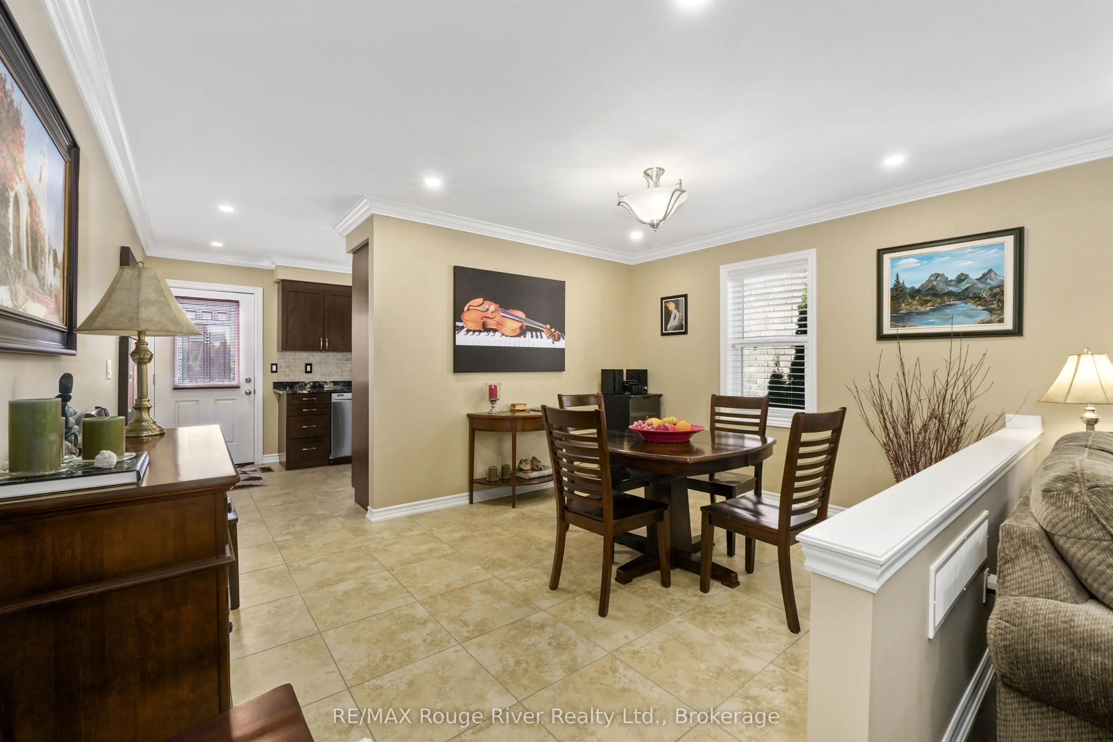 378 Lonsberry Drive