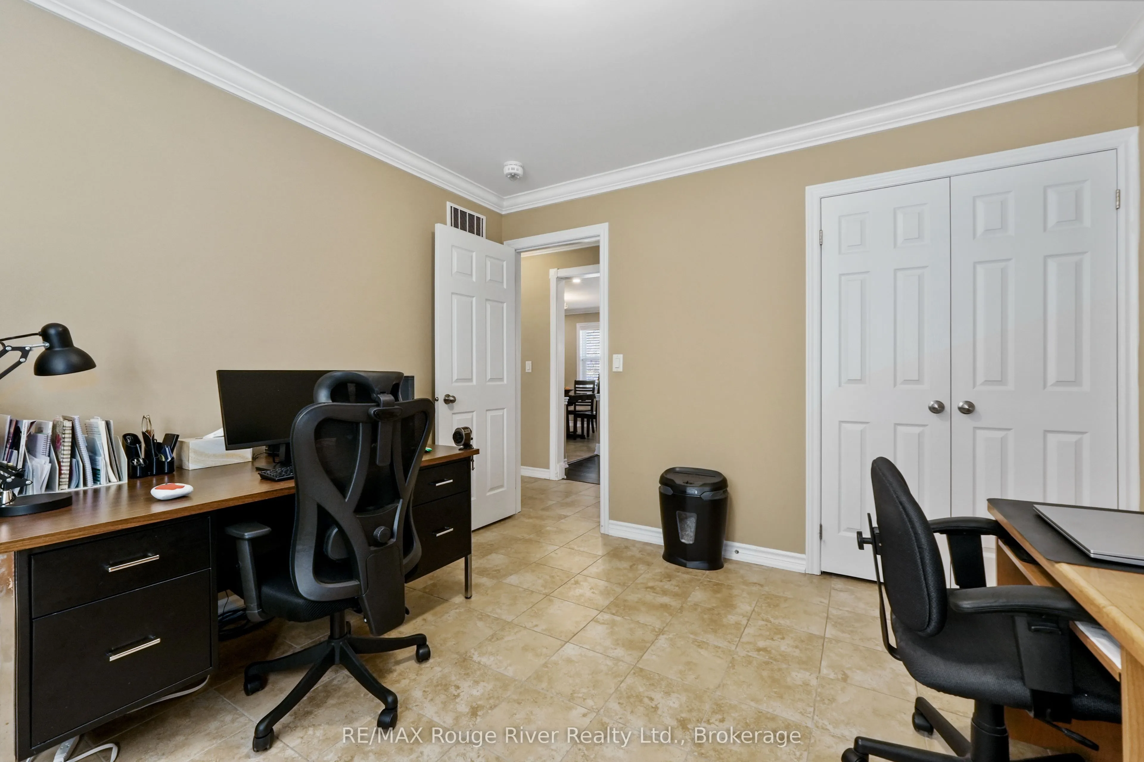 378 Lonsberry Drive