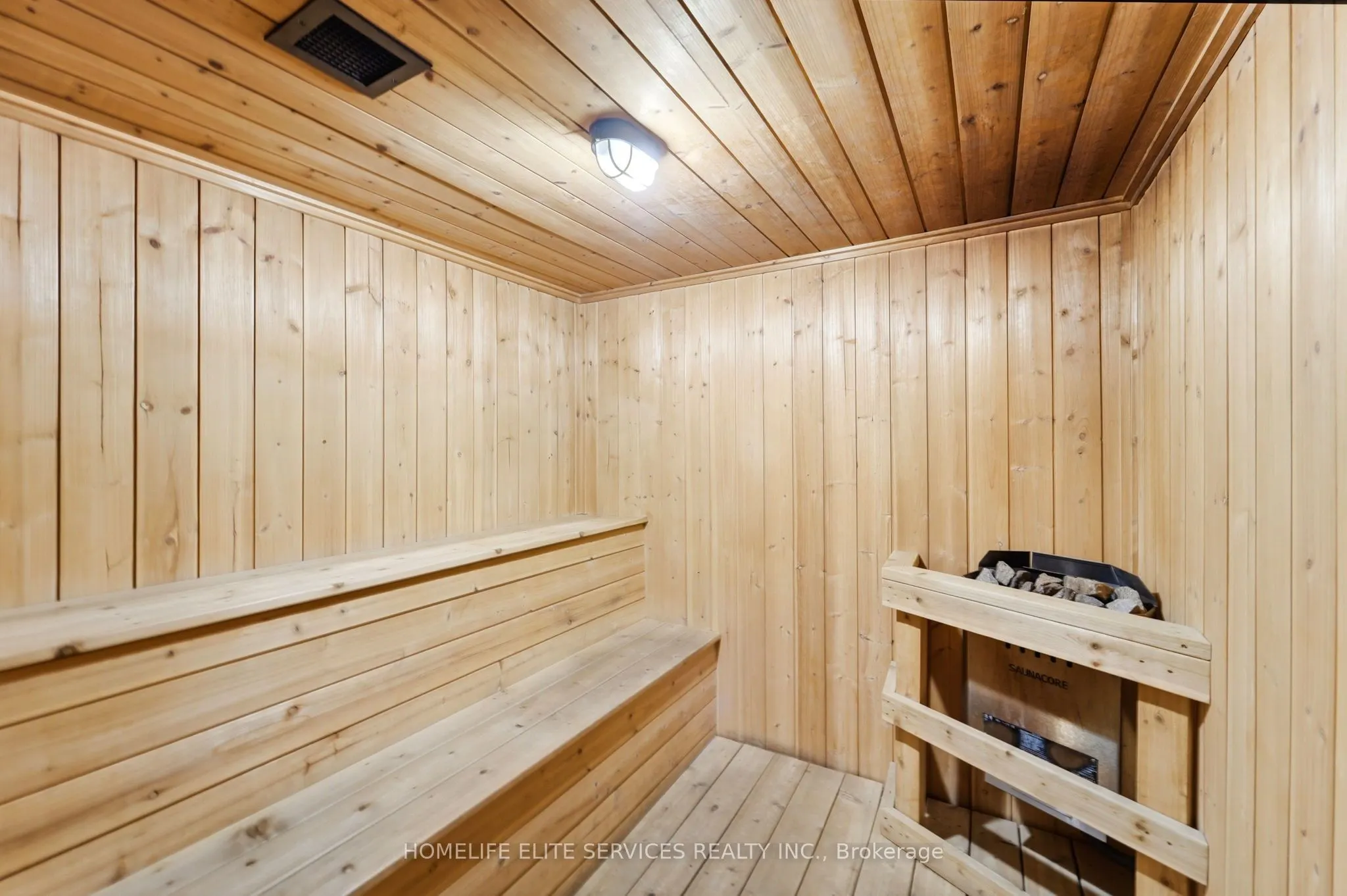 500 Laurier Avenue W #909