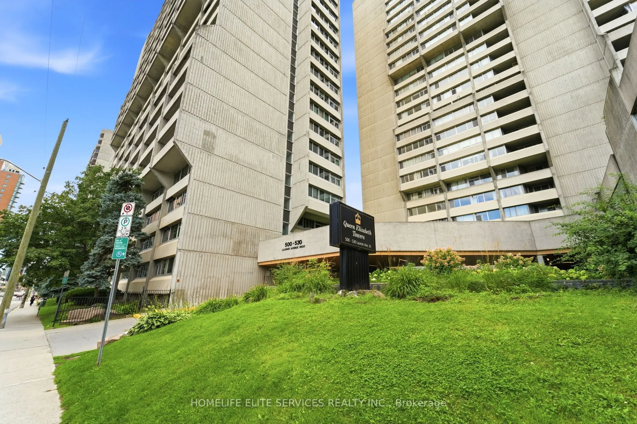 500 Laurier Avenue W #909