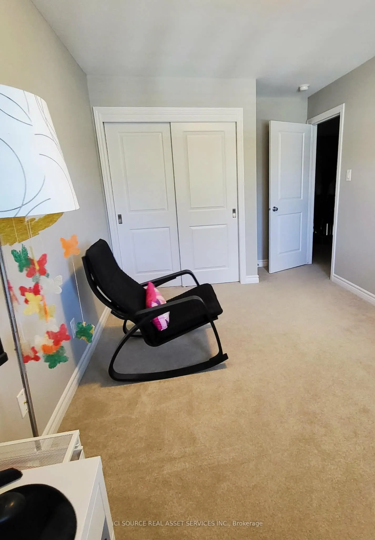 308 Fergus Crescent