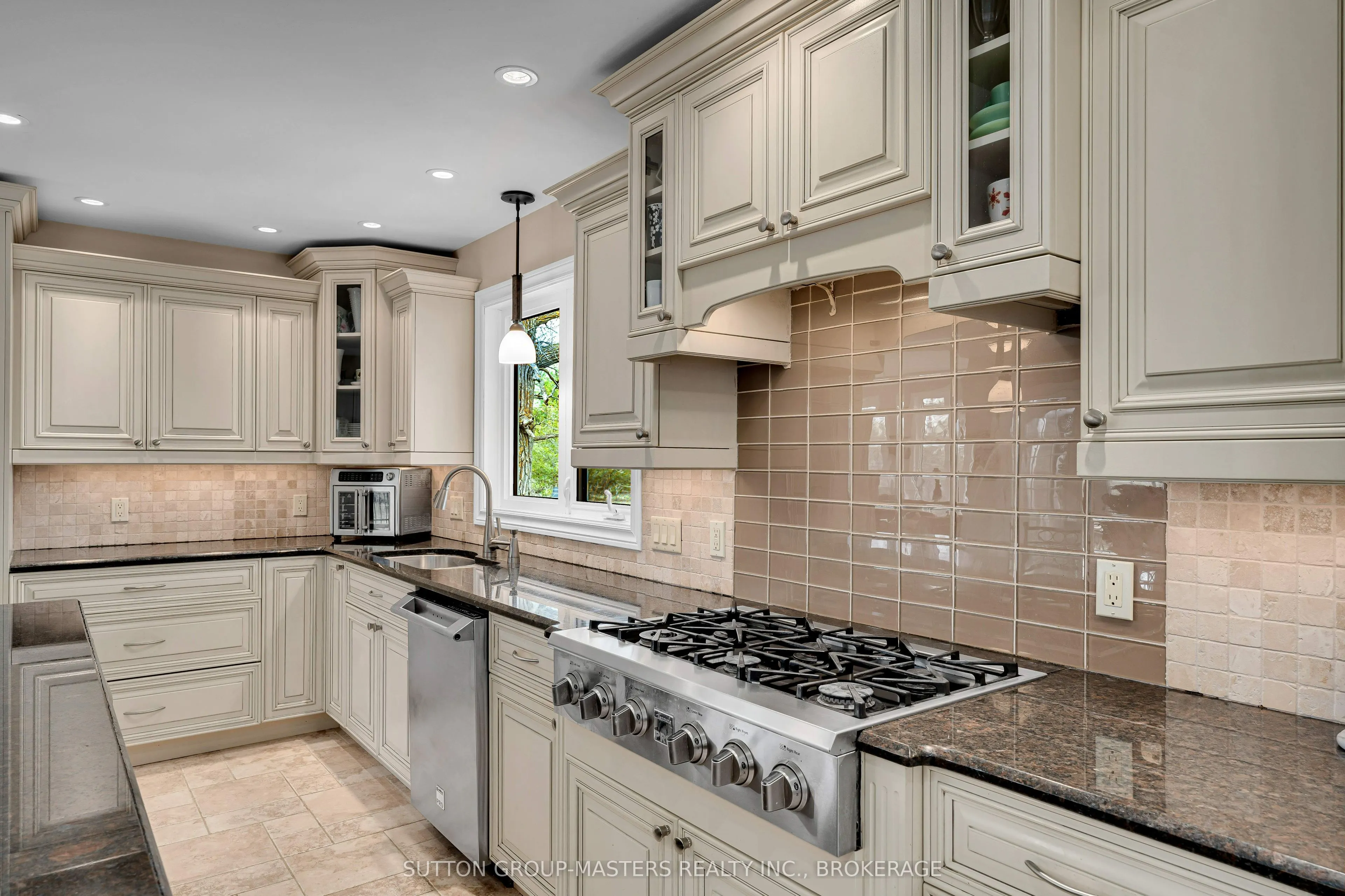 466 Colebrook Road