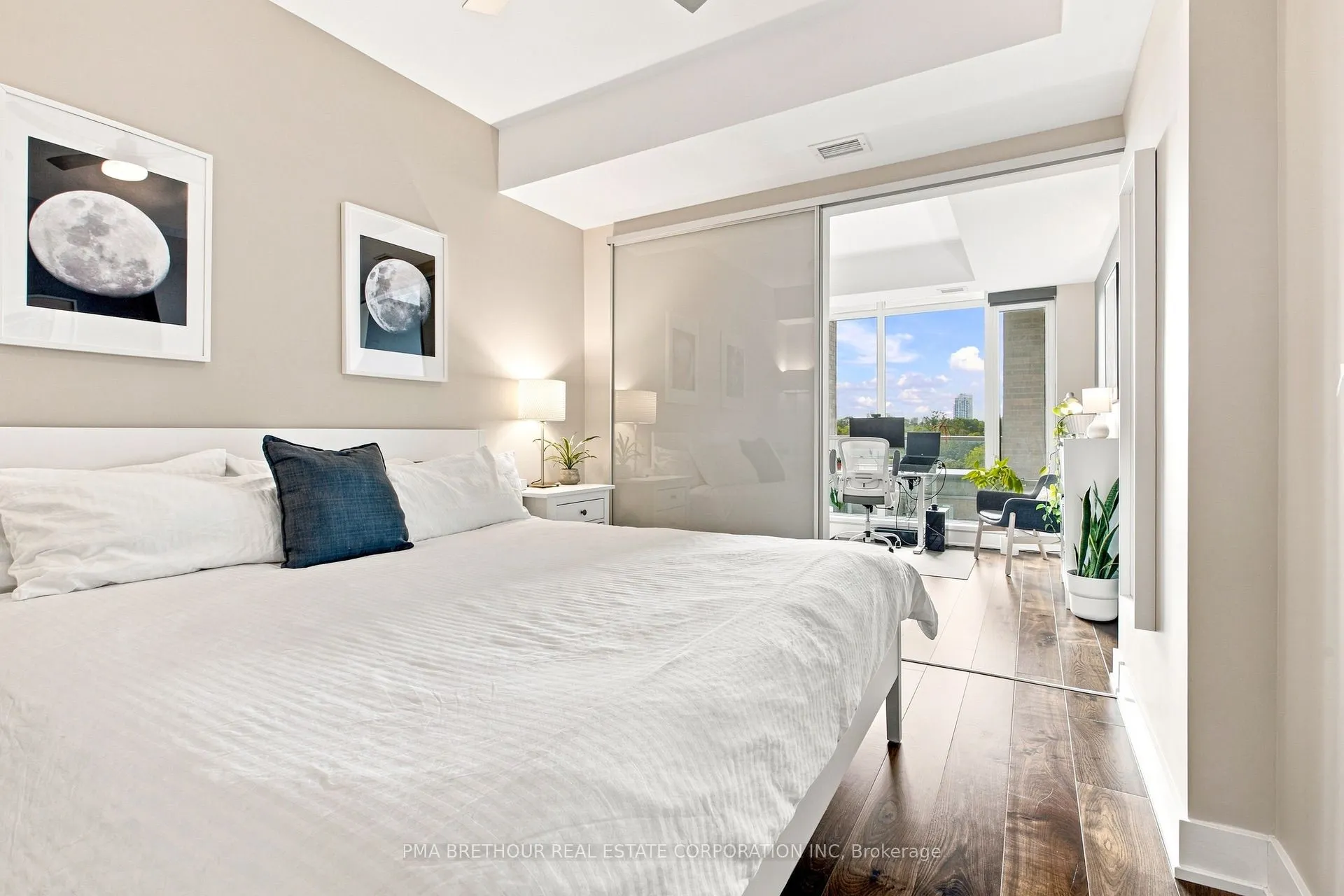 88 Richmond Road #606