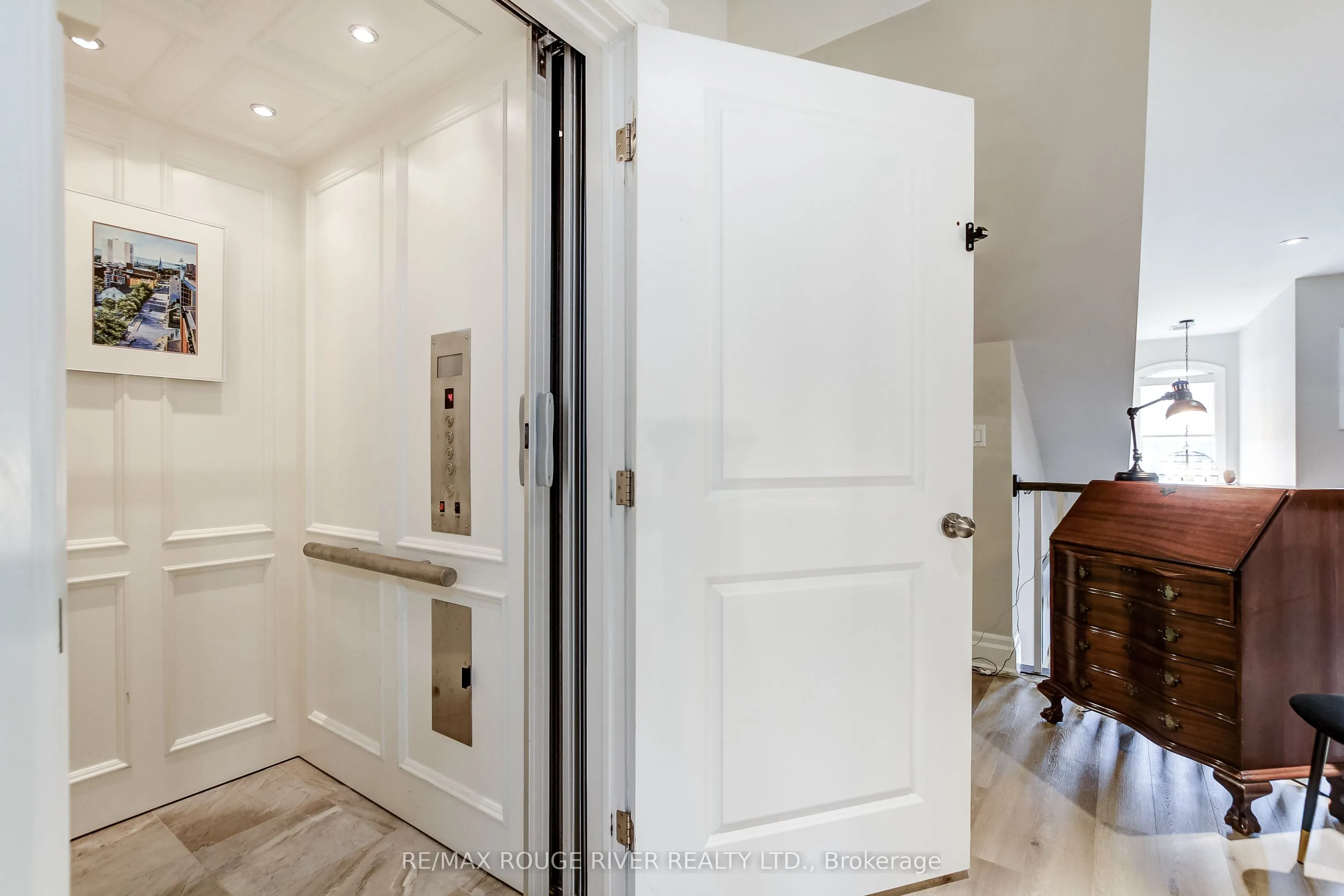 17 St. Andrews Lane S #17