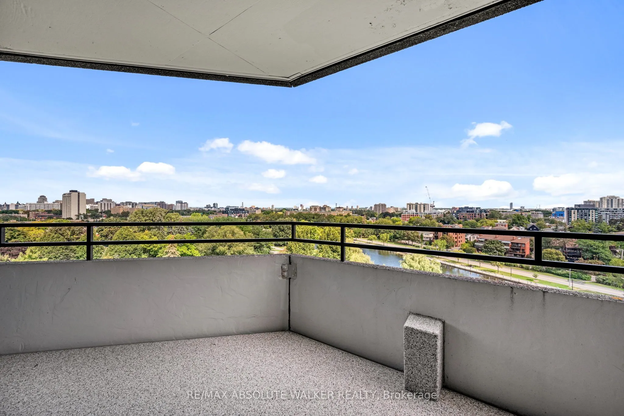 300 Queen Elizabeth Drive #9B
