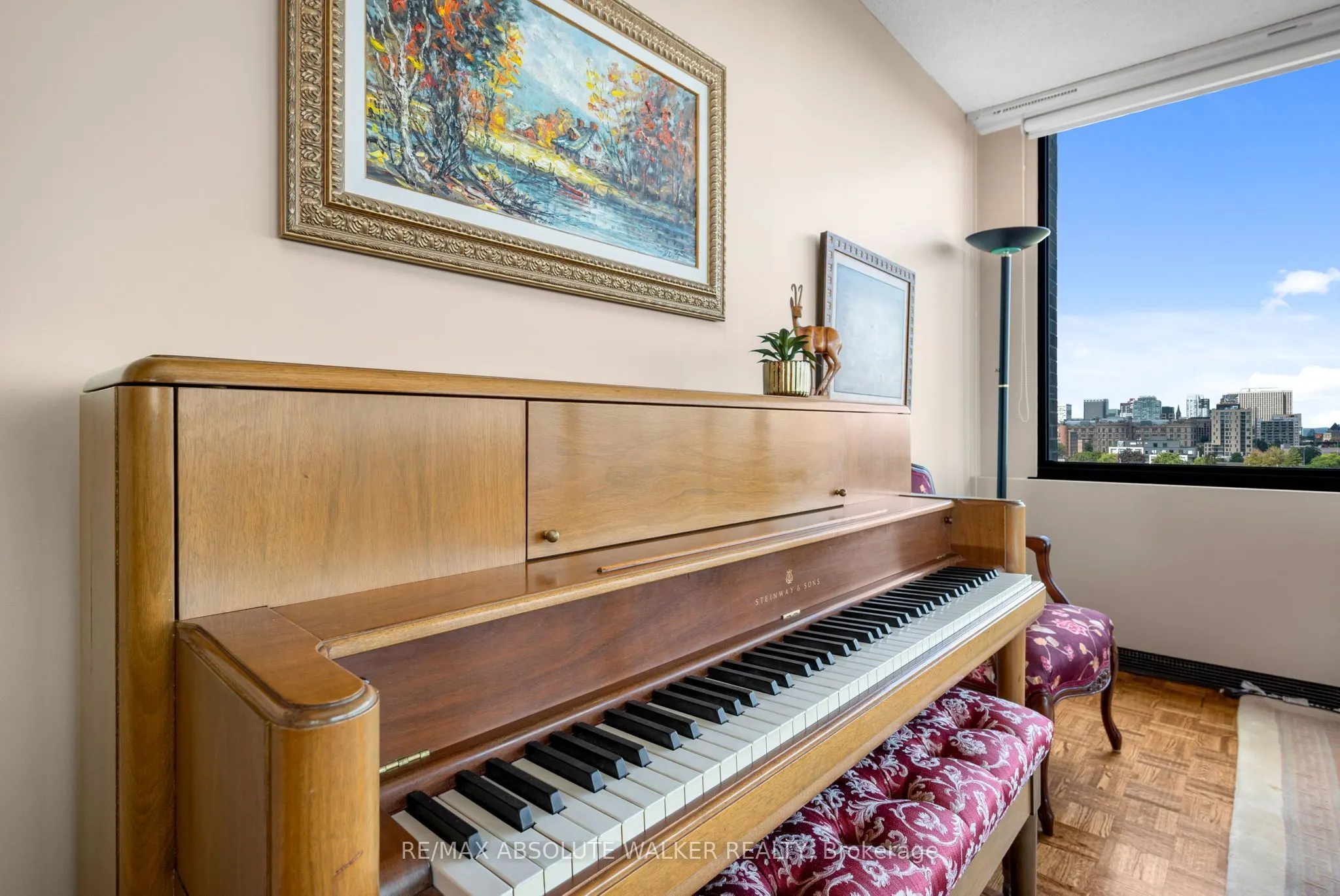 300 Queen Elizabeth Drive #9B