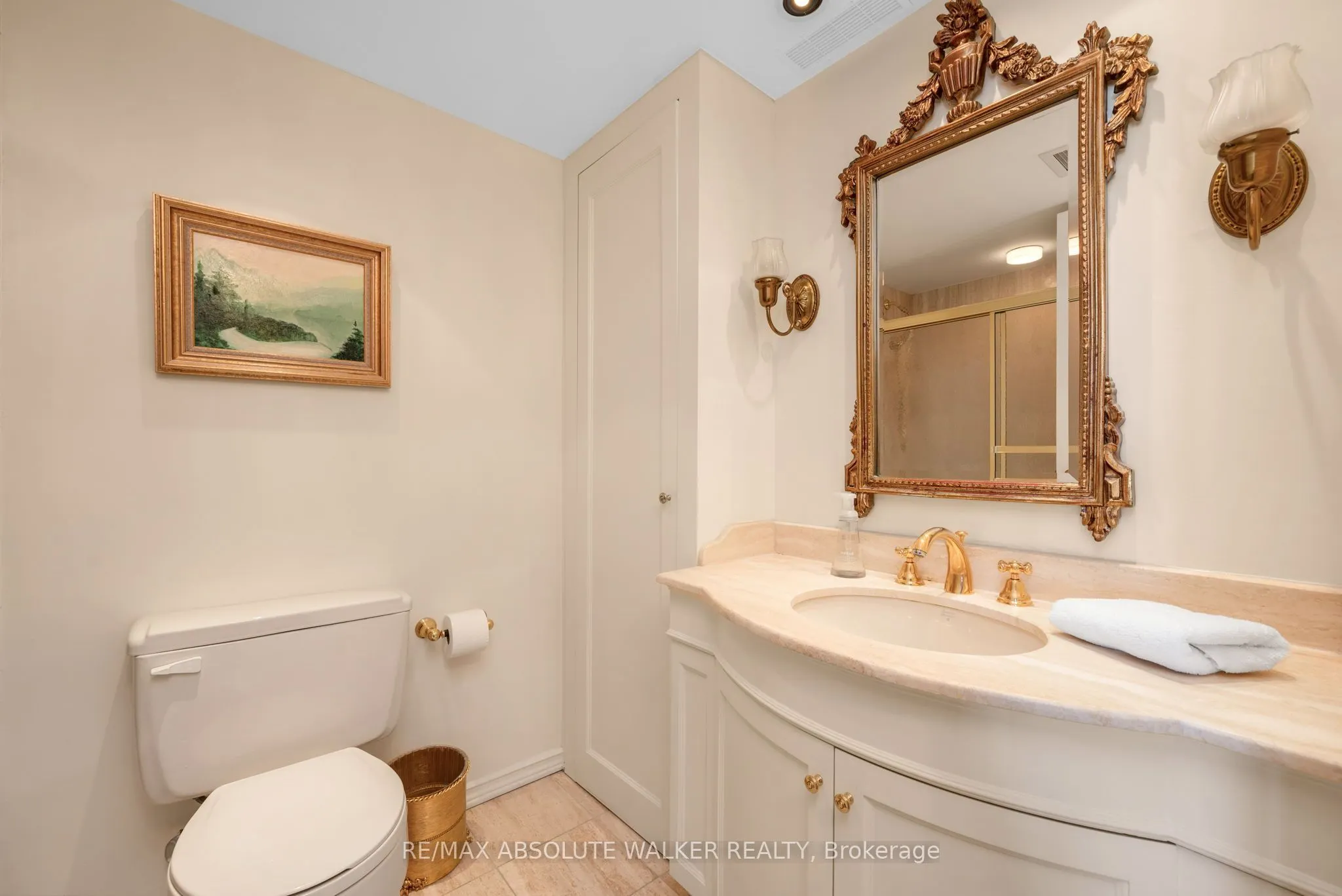 300 Queen Elizabeth Drive #9B
