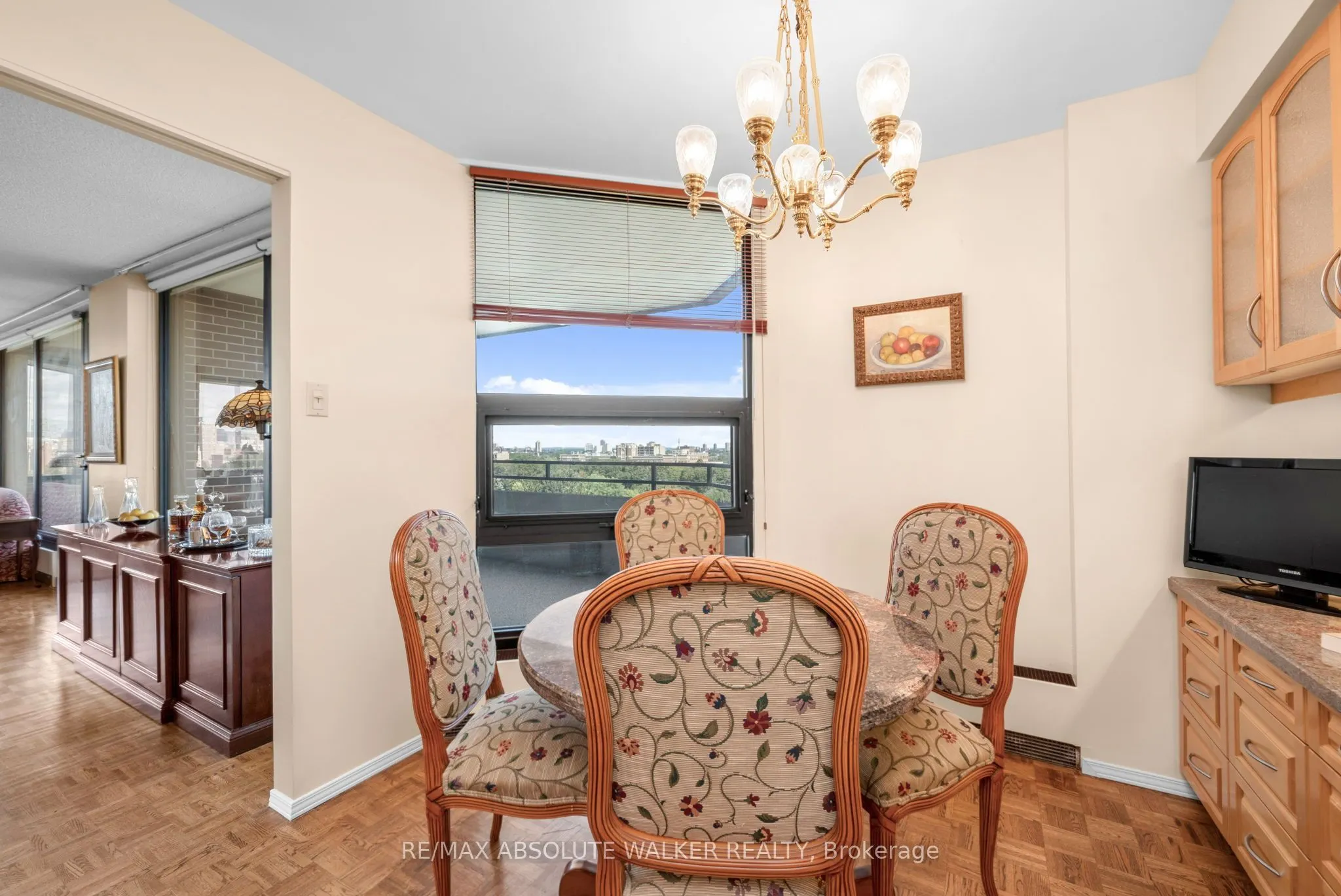 300 Queen Elizabeth Drive #9B