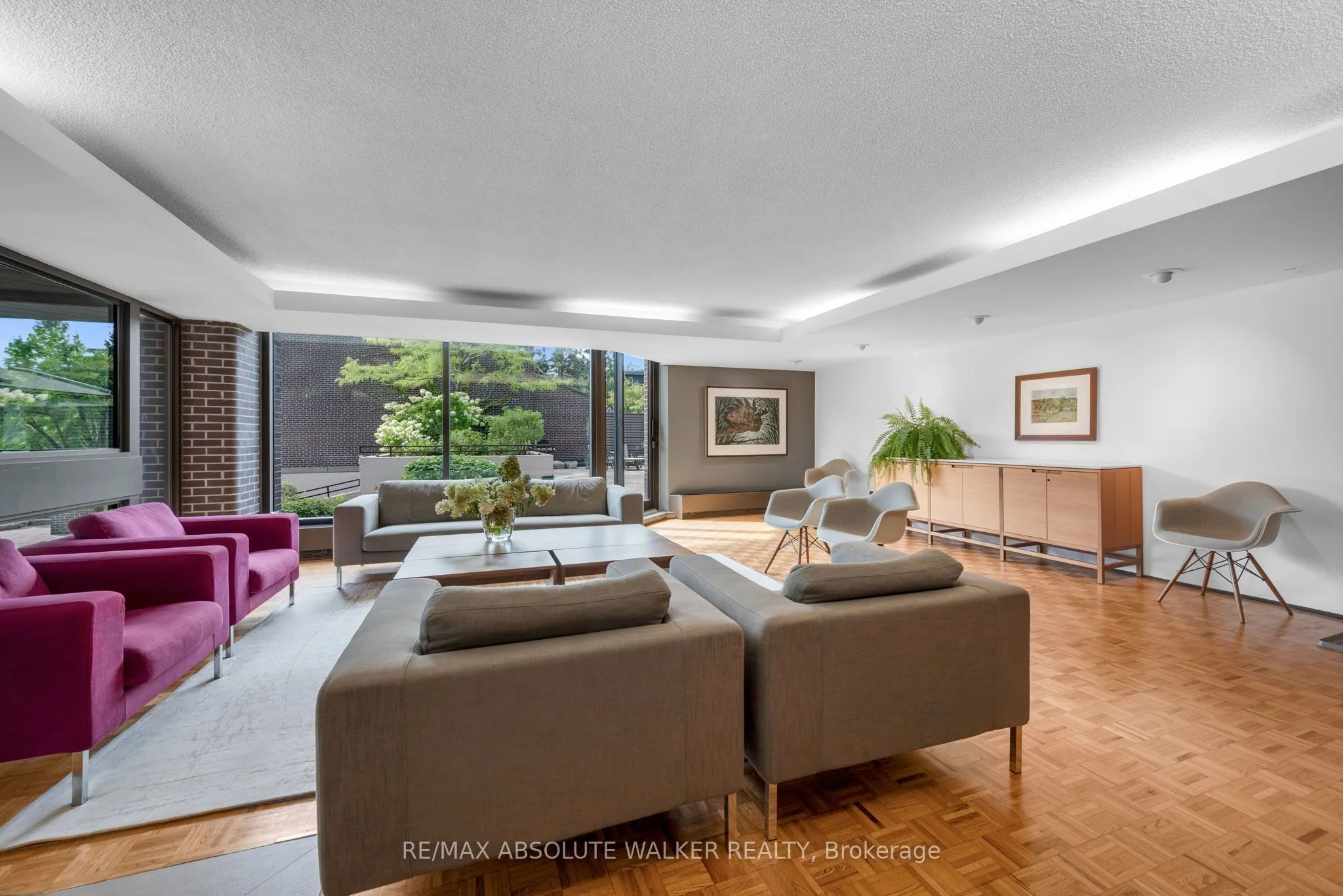 300 Queen Elizabeth Drive #9B