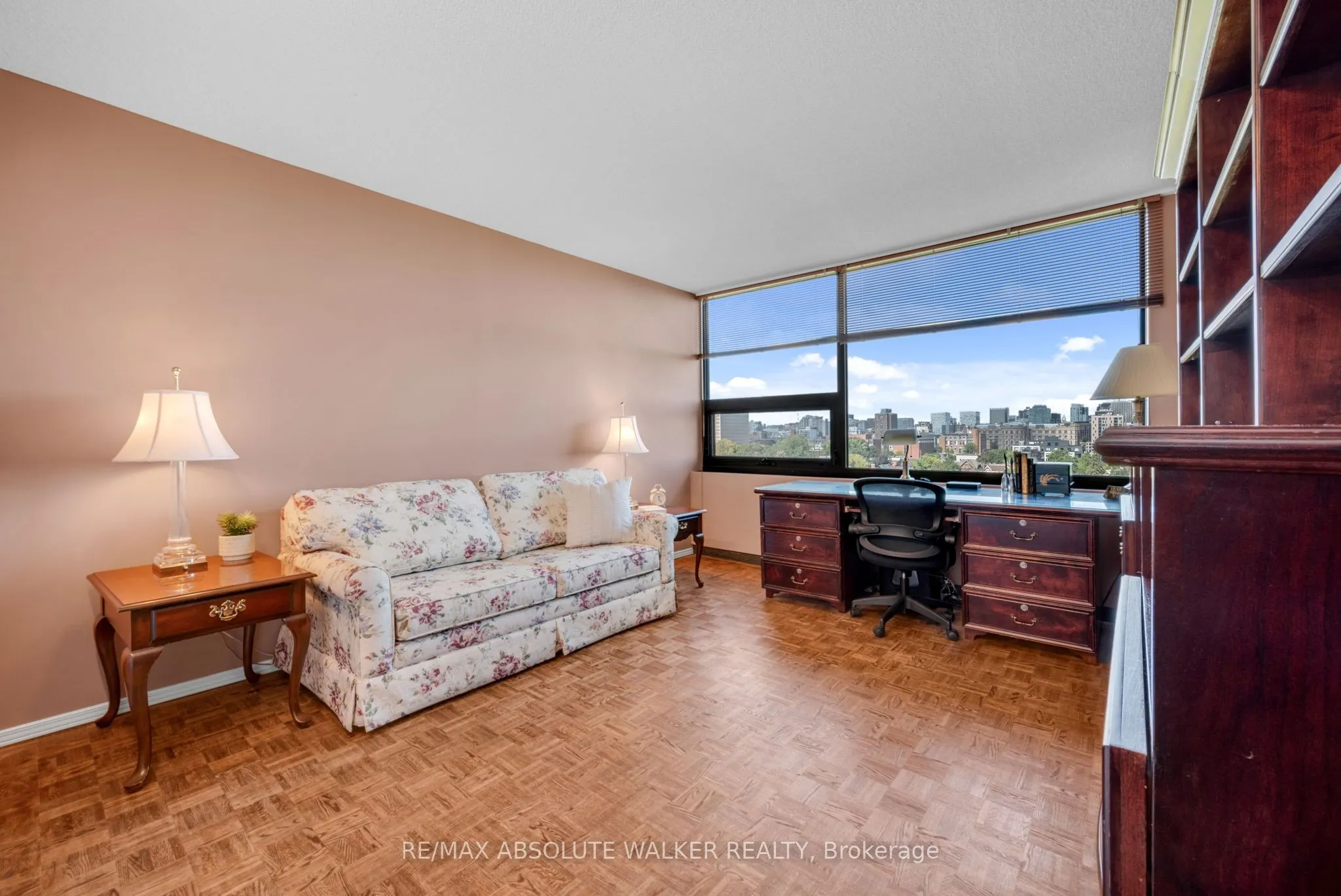 300 Queen Elizabeth Drive #9B