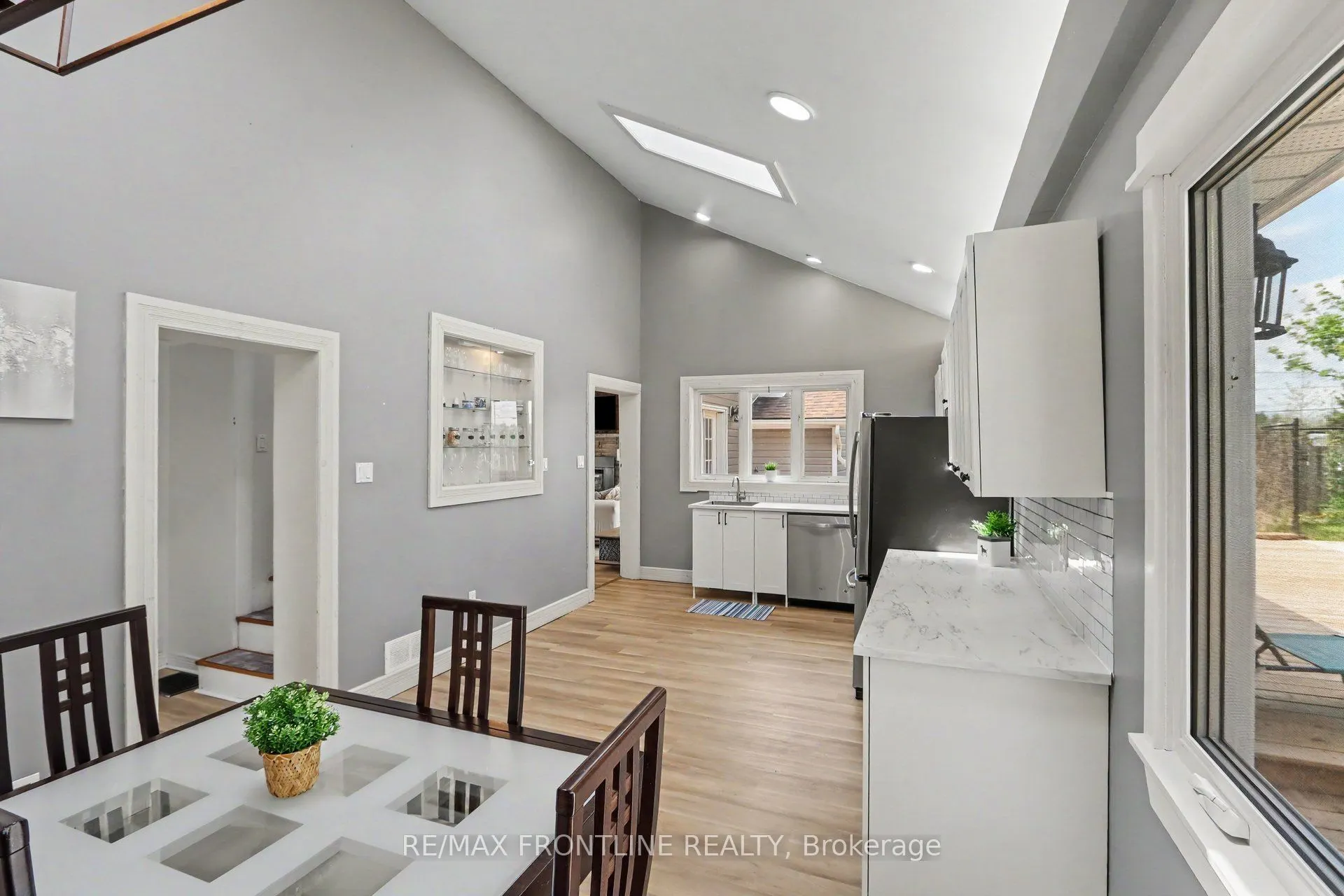 12 Fifth Street
