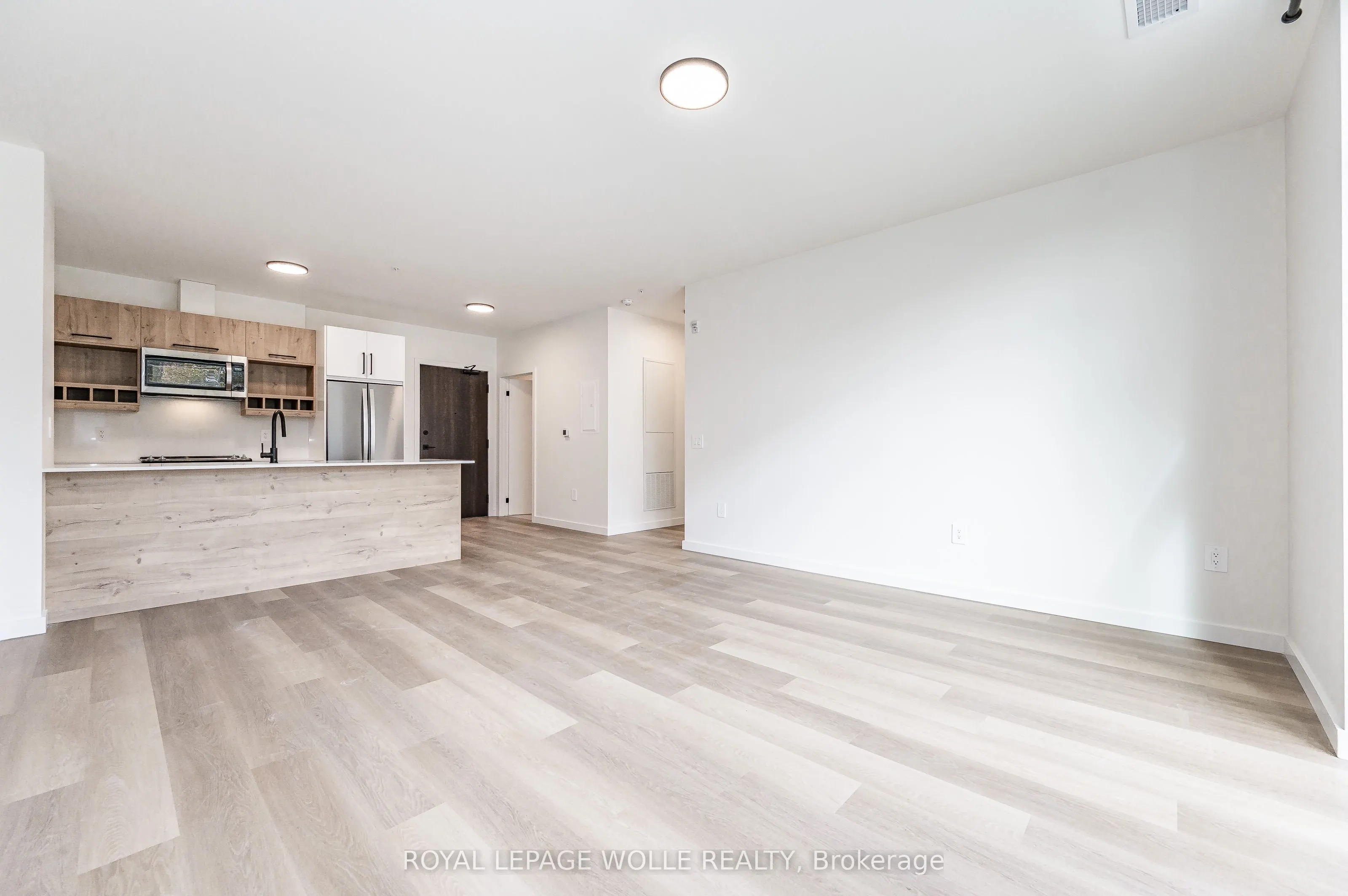 24 Union Street E #303