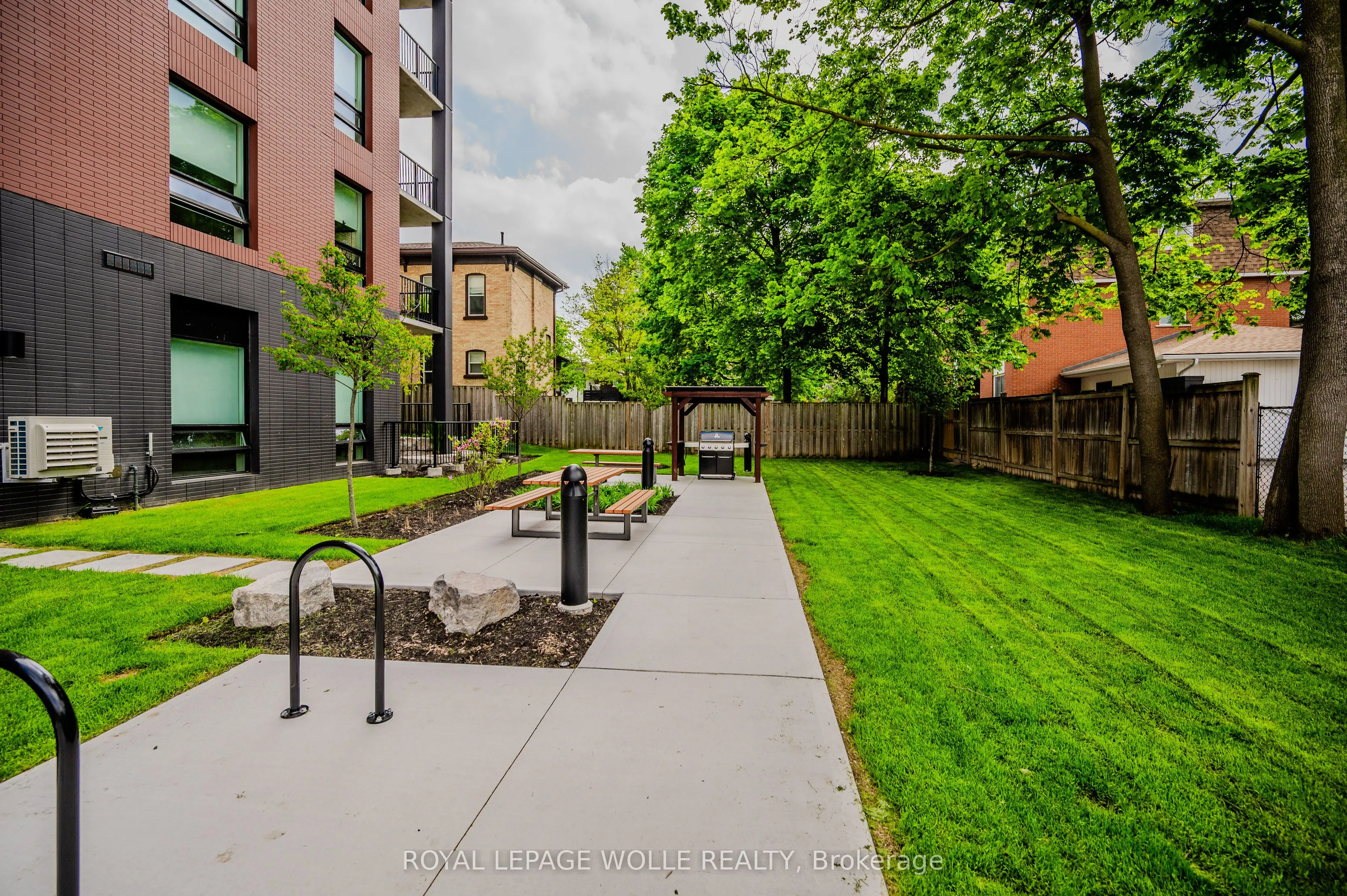 24 Union Street E #303