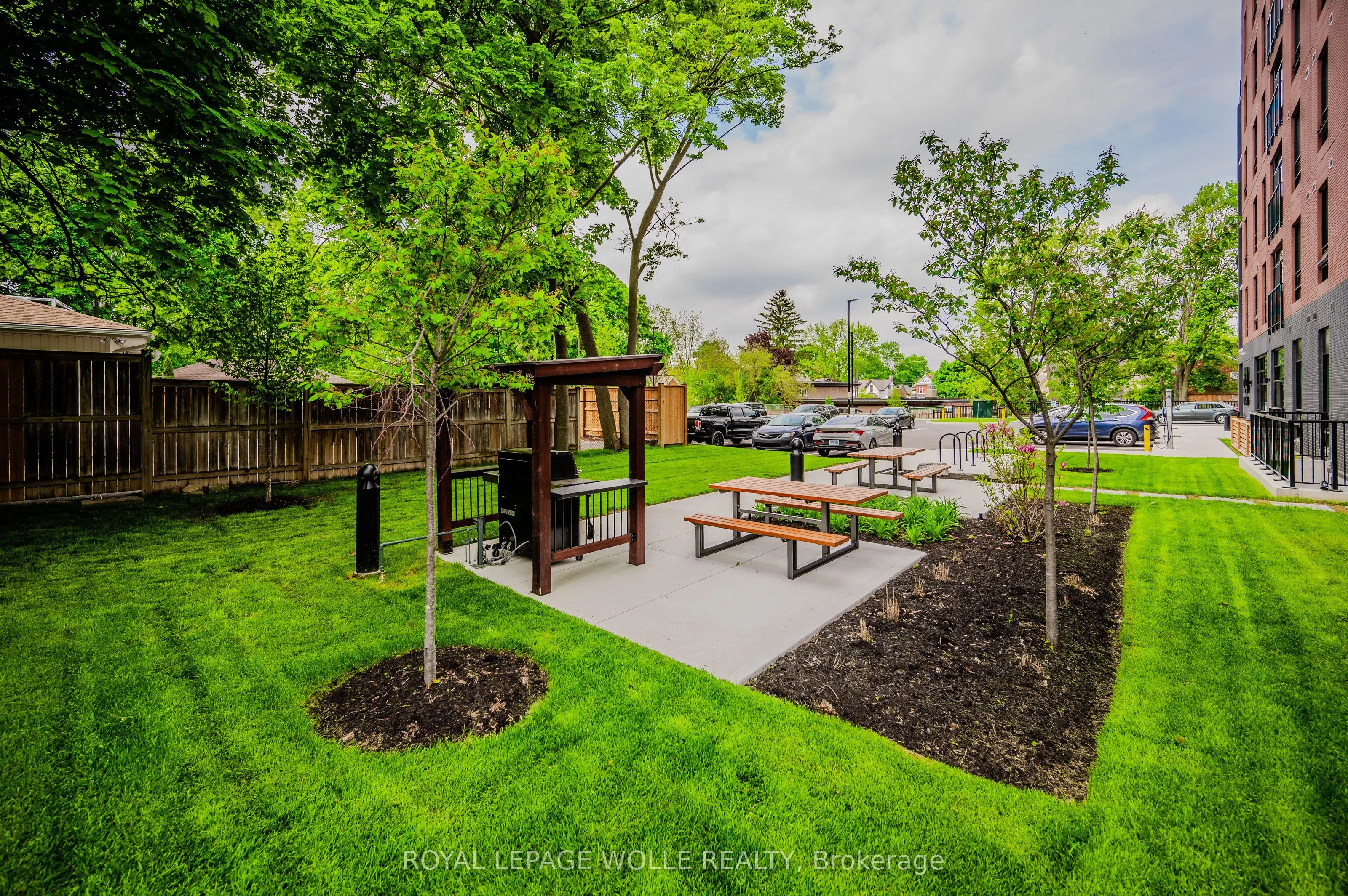 24 Union Street E #303
