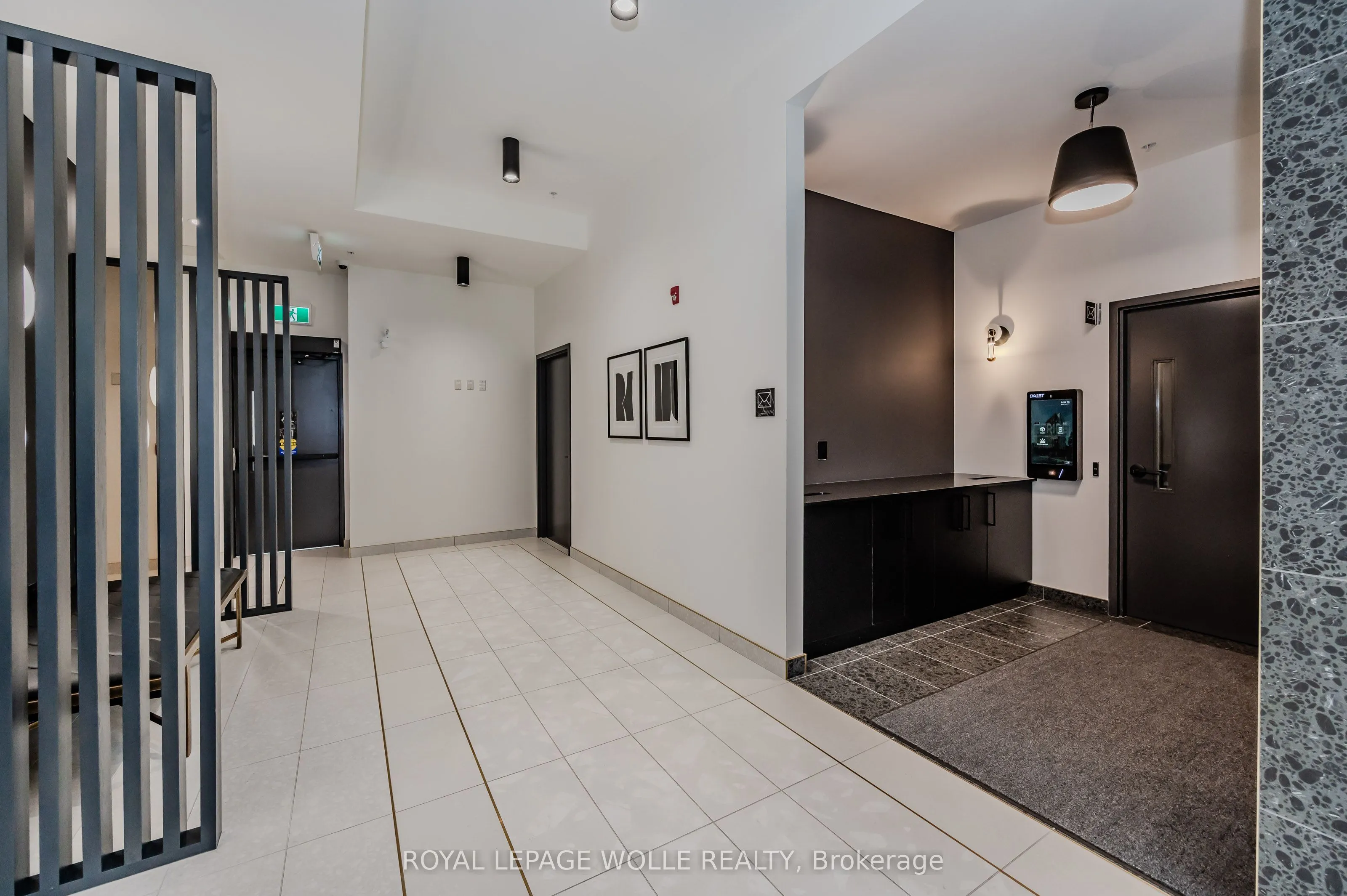 24 Union Street E #303