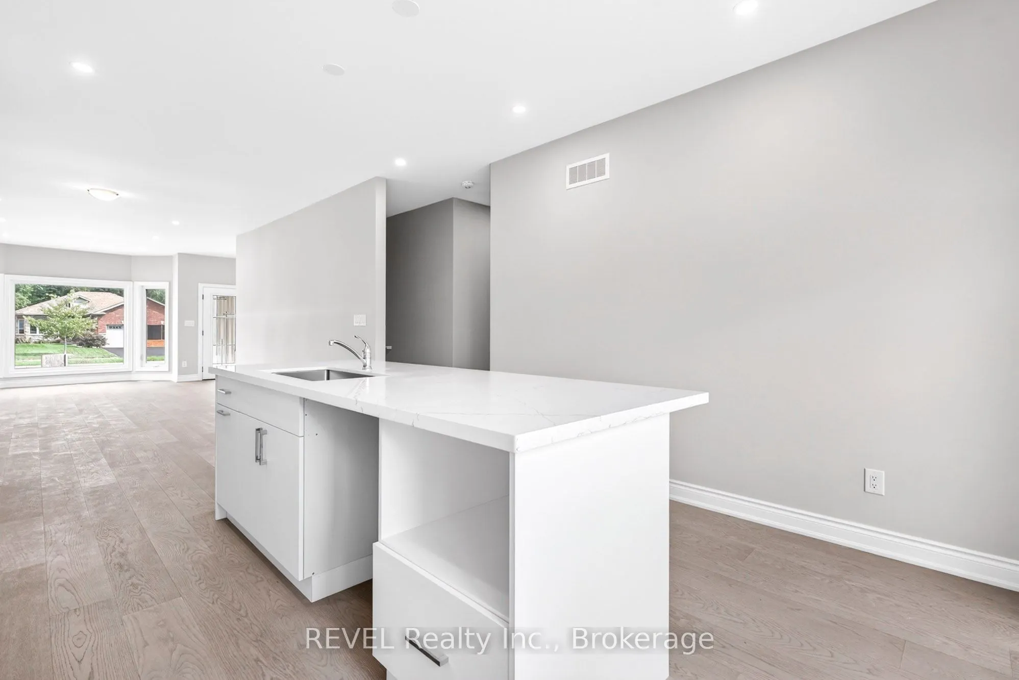 201 HETRAM Court