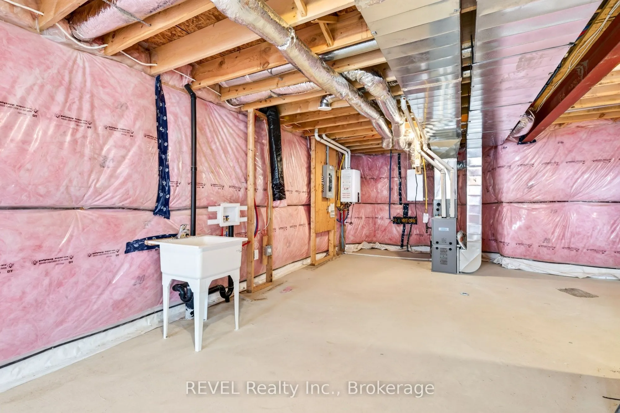 201 HETRAM Court